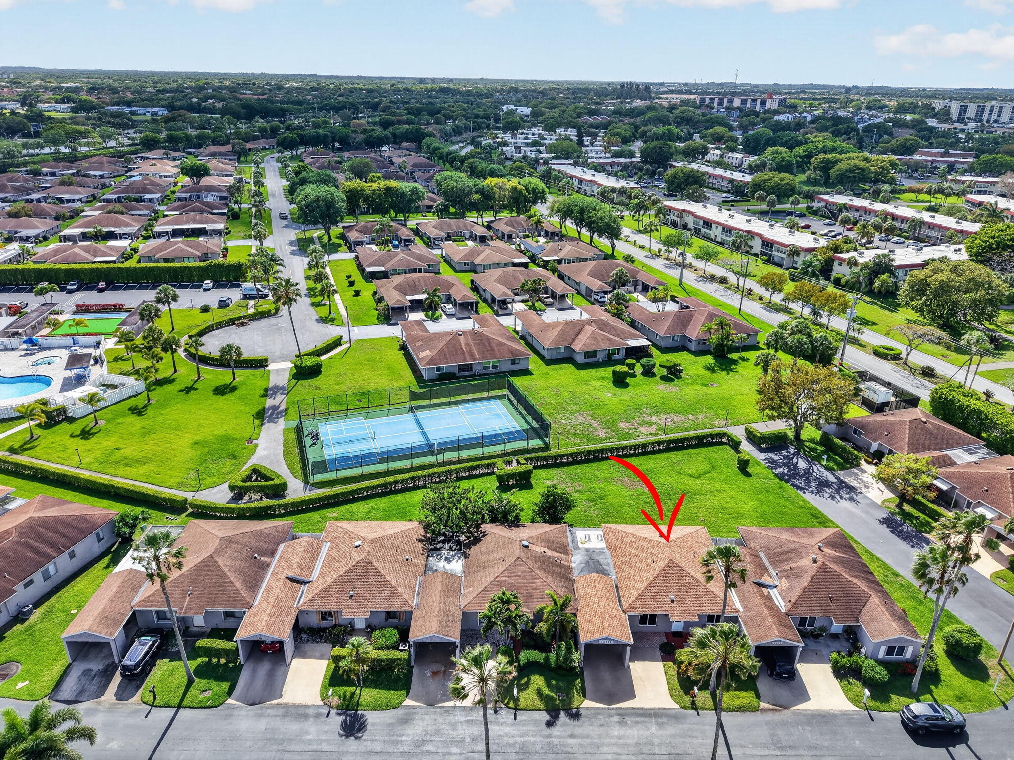 CAMELOT VILLAGE SEC 1 - Residential