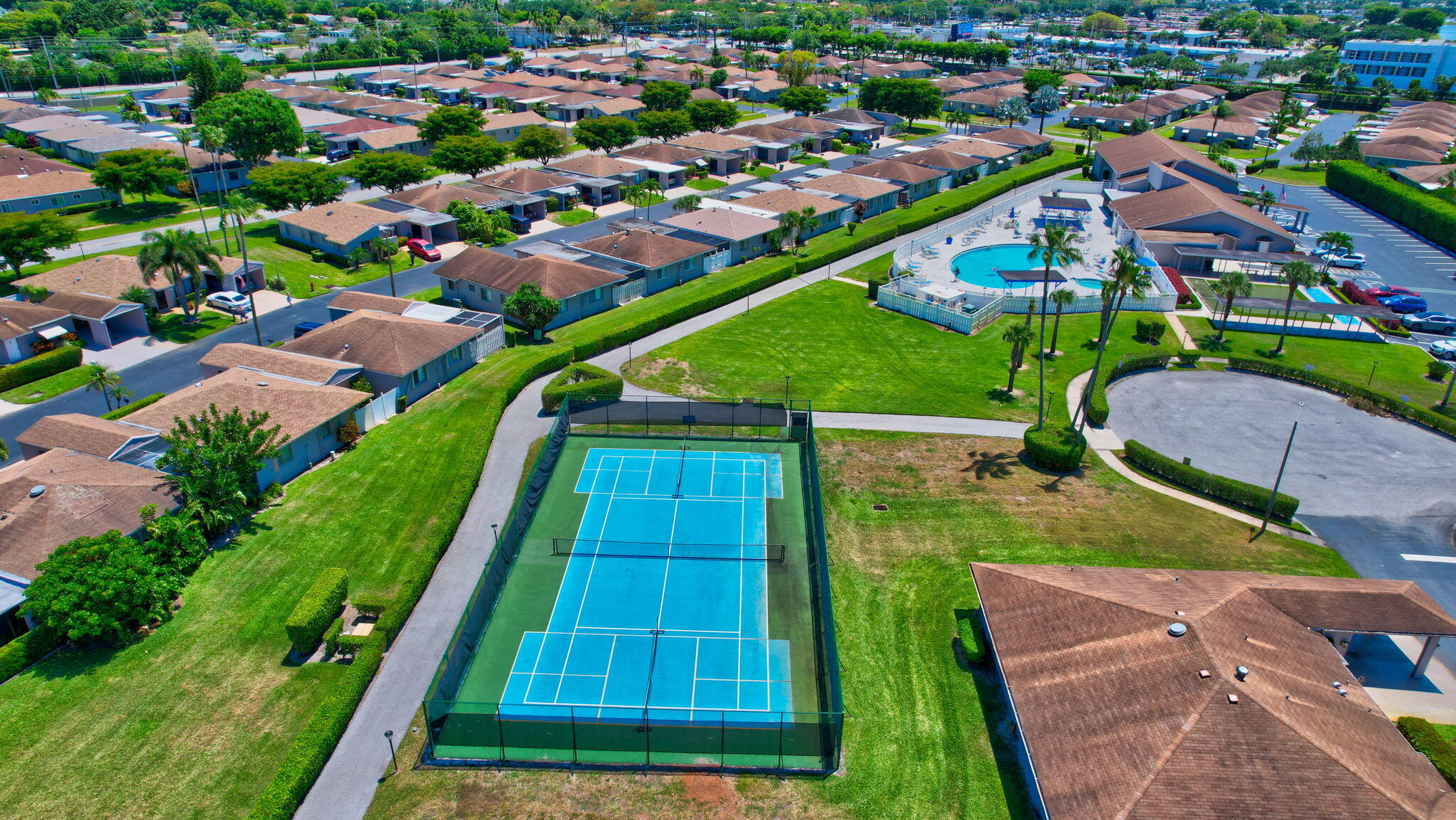 CAMELOT VILLAGE SEC 1 - Residential