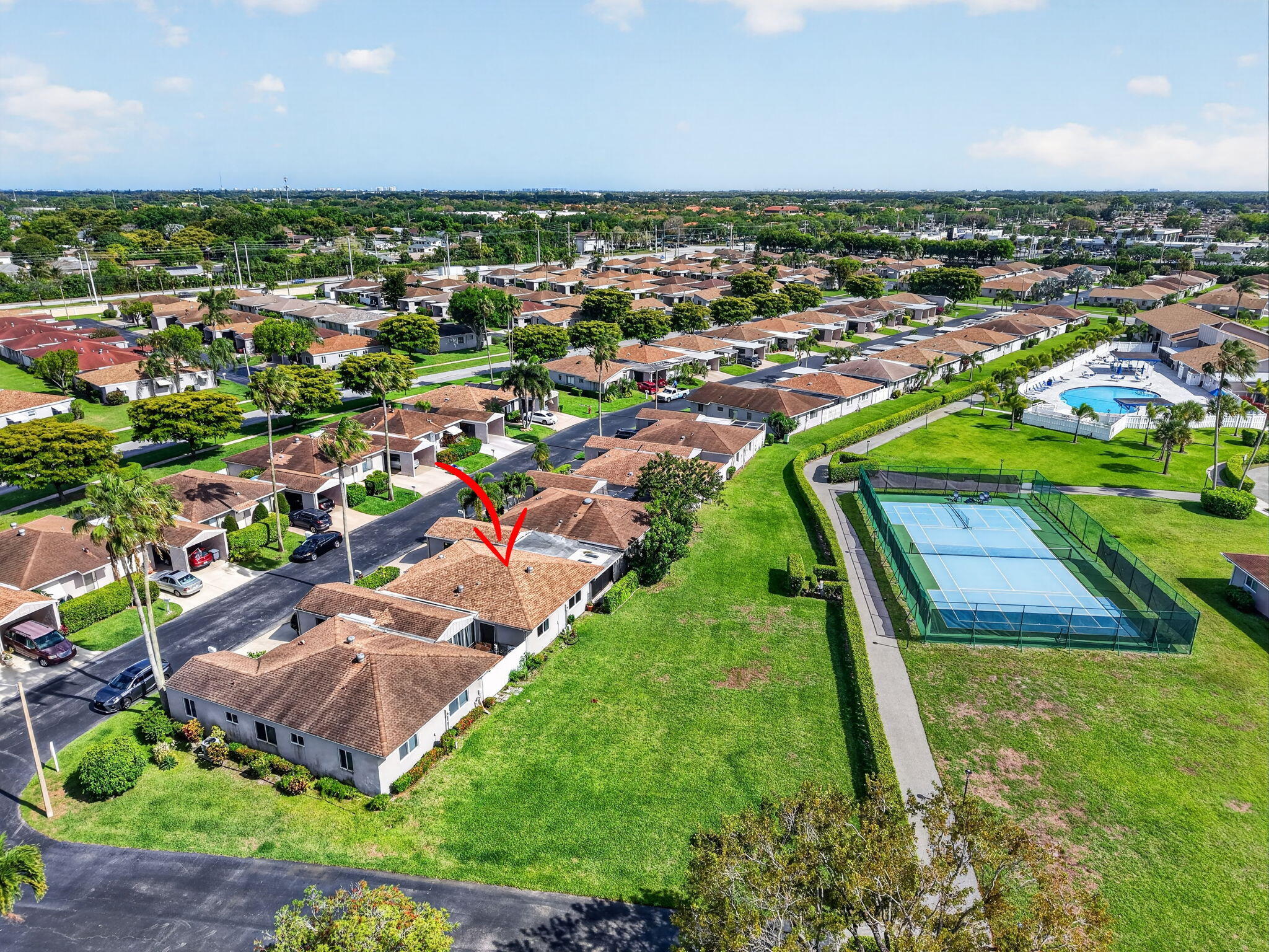 CAMELOT VILLAGE SEC 1 - Residential
