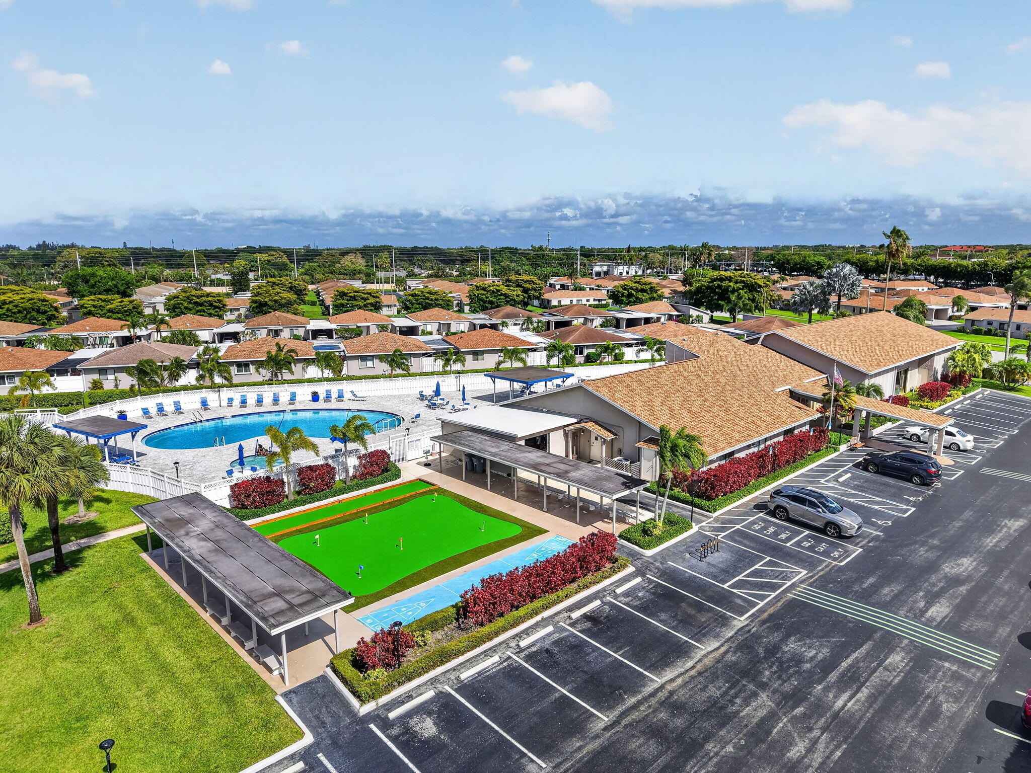 CAMELOT VILLAGE SEC 1 - Residential
