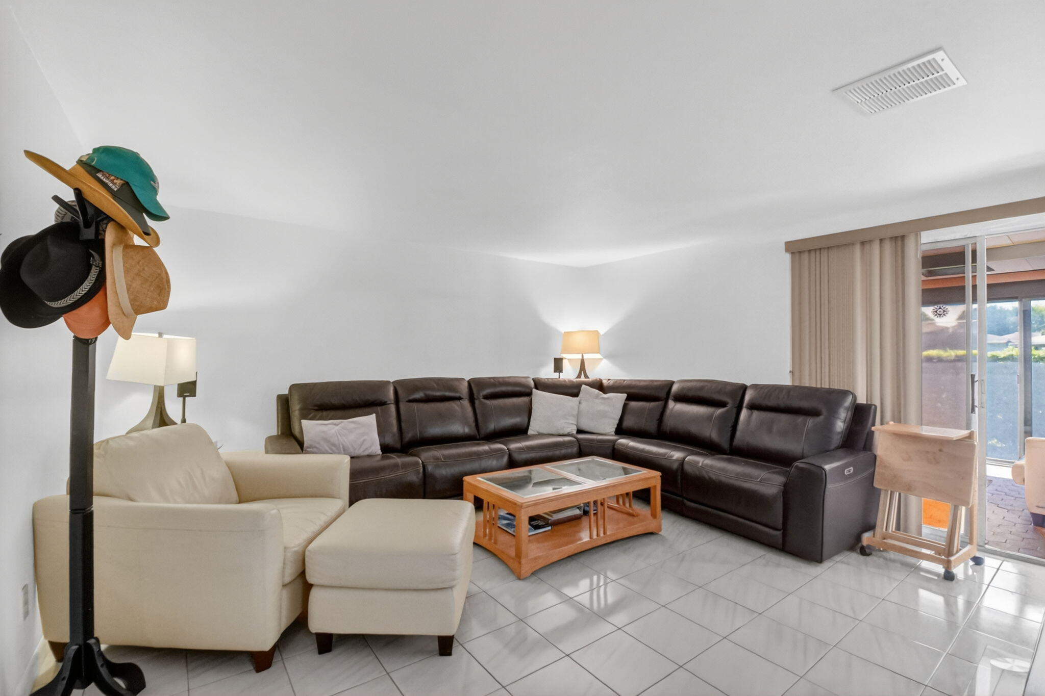 CAMELOT VILLAGE SEC 1 - Residential