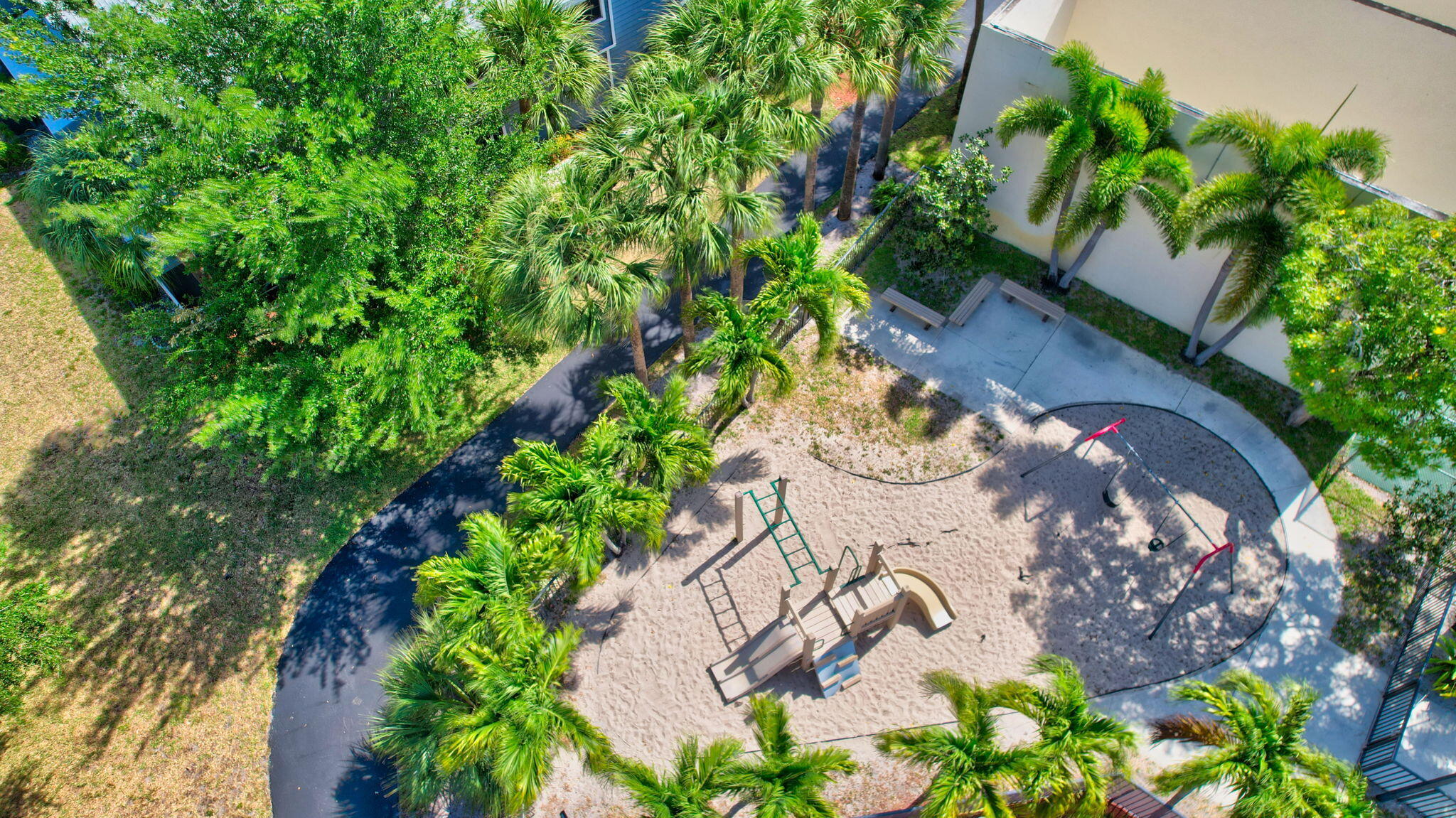 CARRIAGE HOUSES of Fairfield At Boca - Residential
