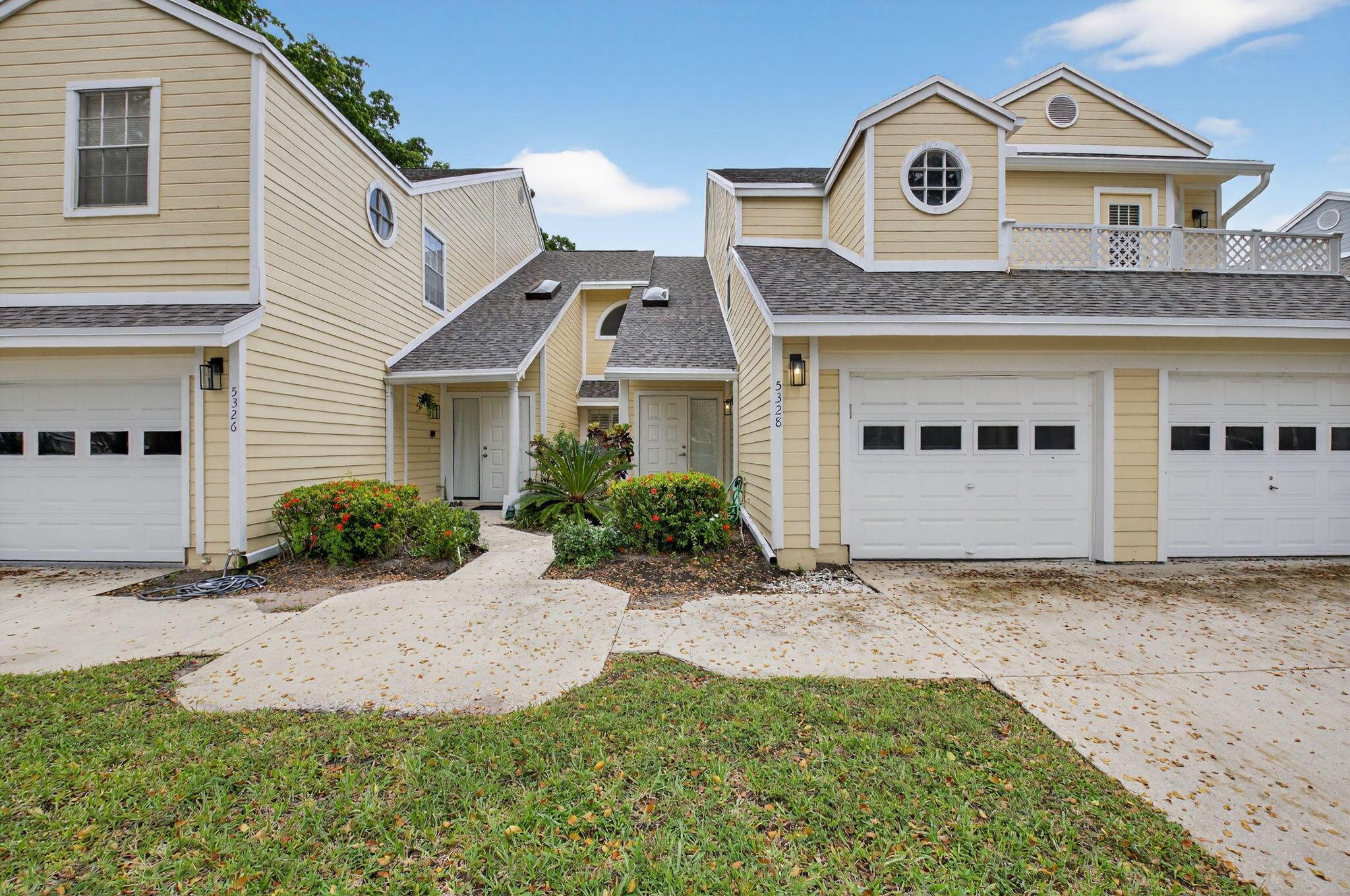 CARRIAGE HOUSES of Fairfield At Boca - Residential