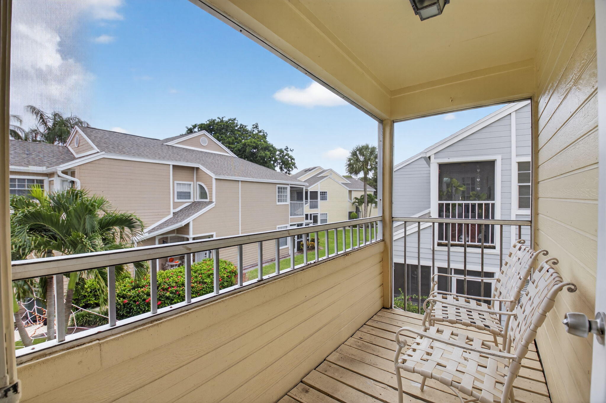 CARRIAGE HOUSES of Fairfield At Boca - Residential