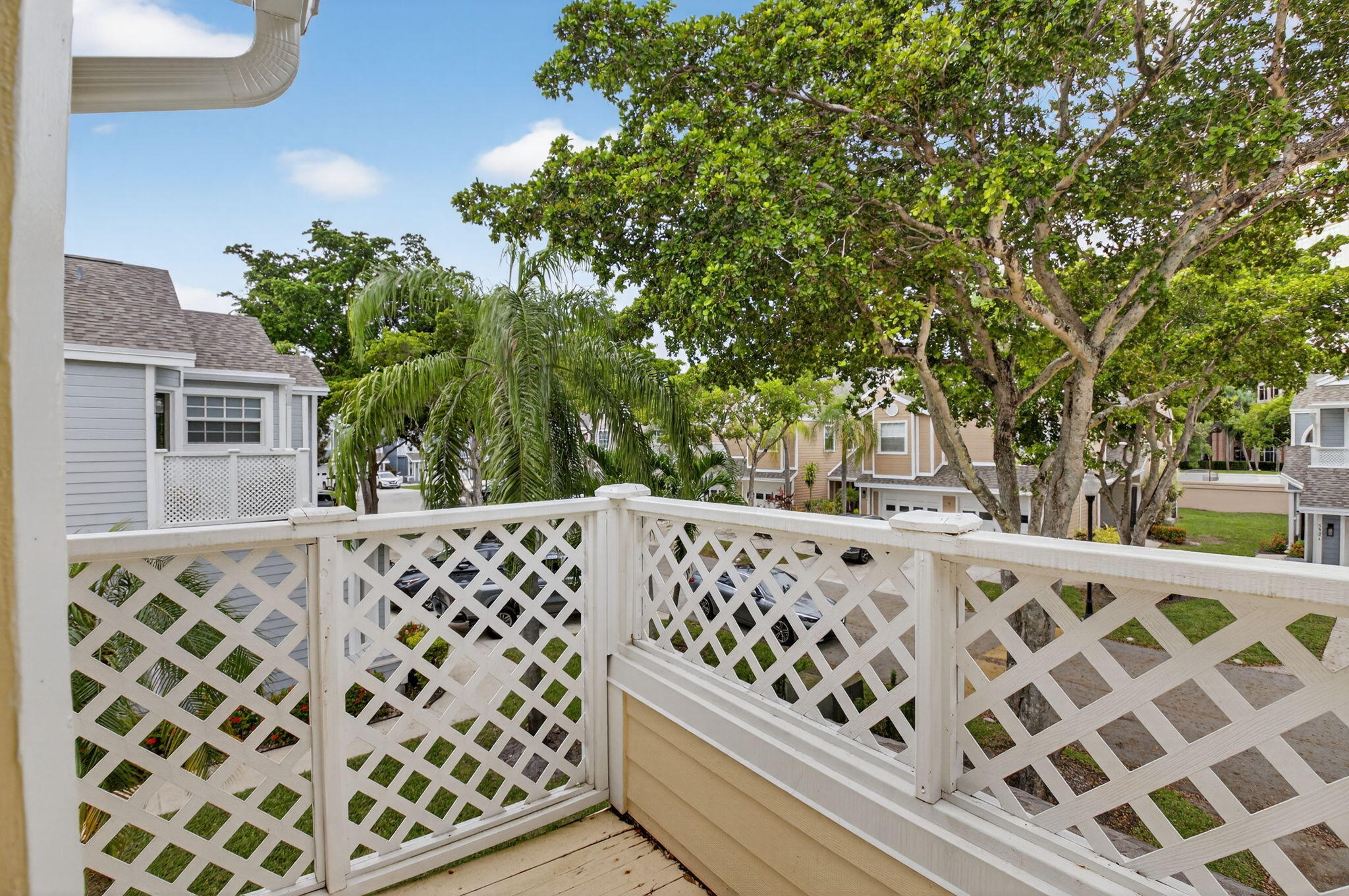 CARRIAGE HOUSES of Fairfield At Boca - Residential