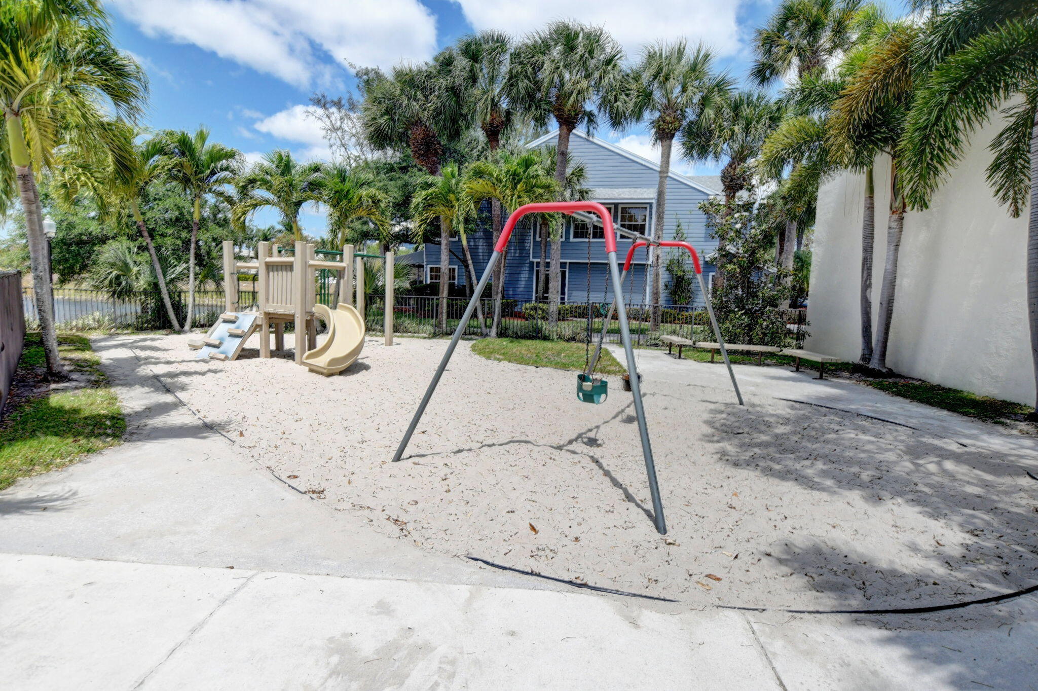 CARRIAGE HOUSES of Fairfield At Boca - Residential