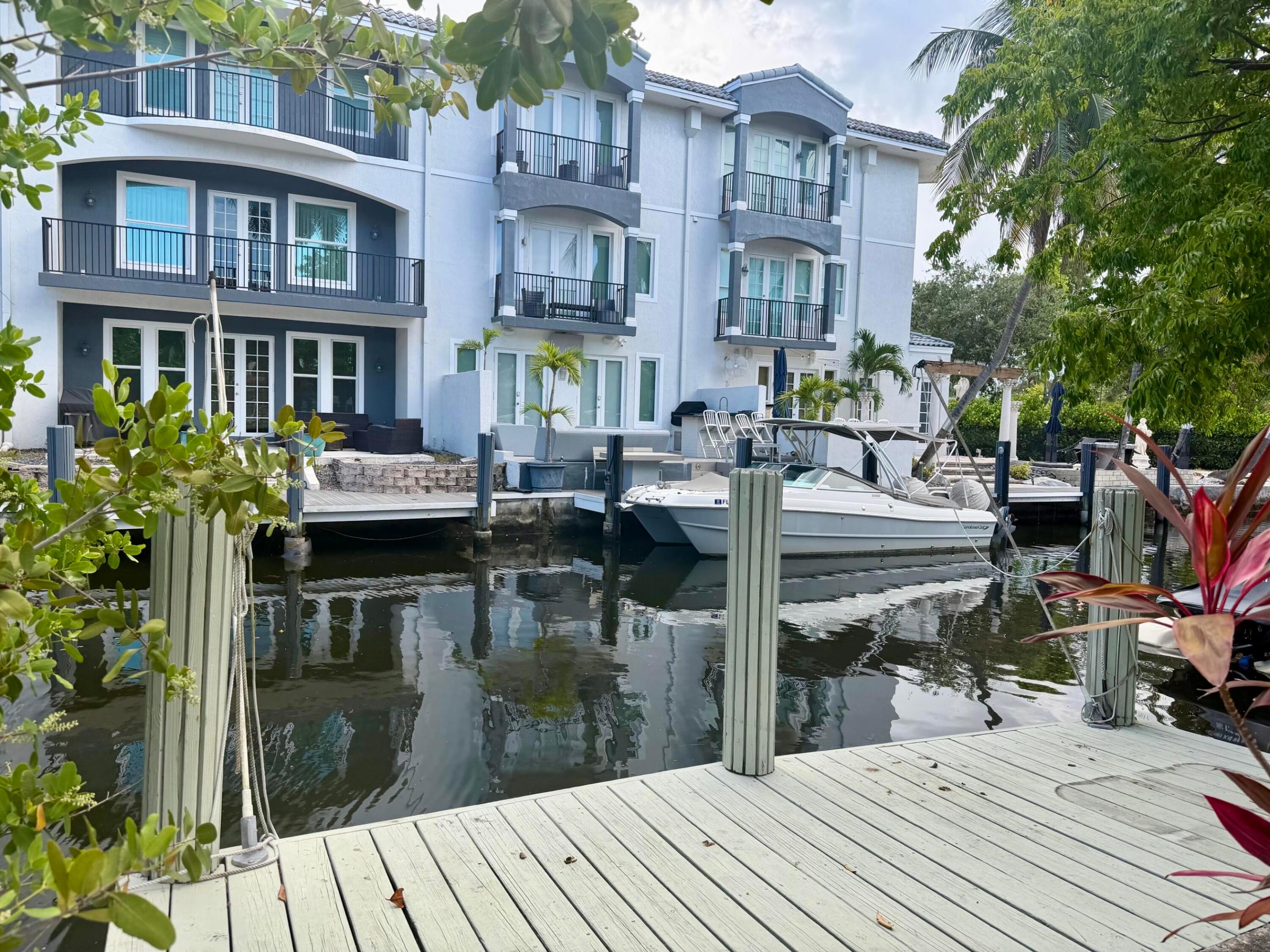 BEVERLY HEIGHTS - Residential Lease