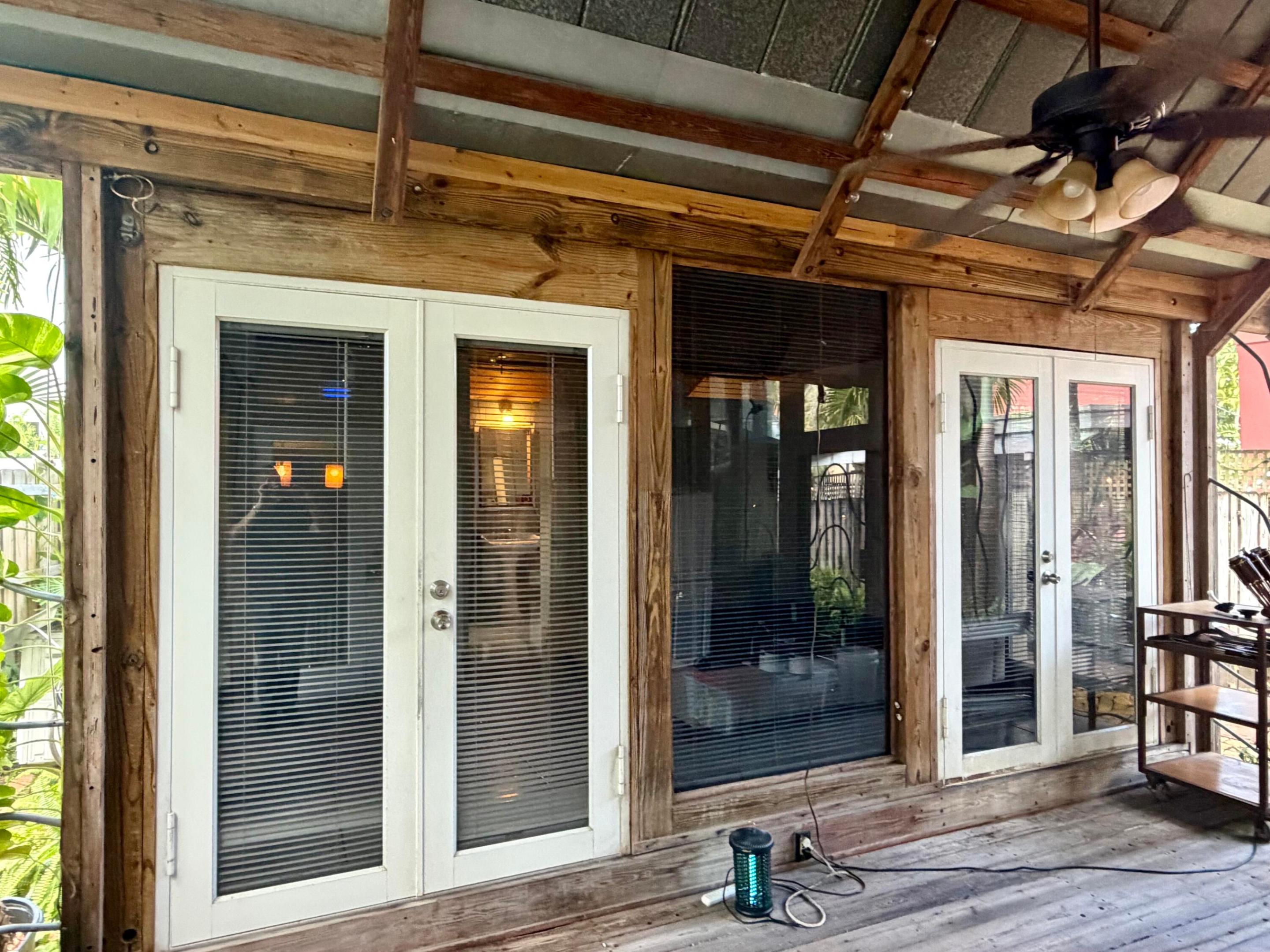 BEVERLY HEIGHTS - Residential Lease