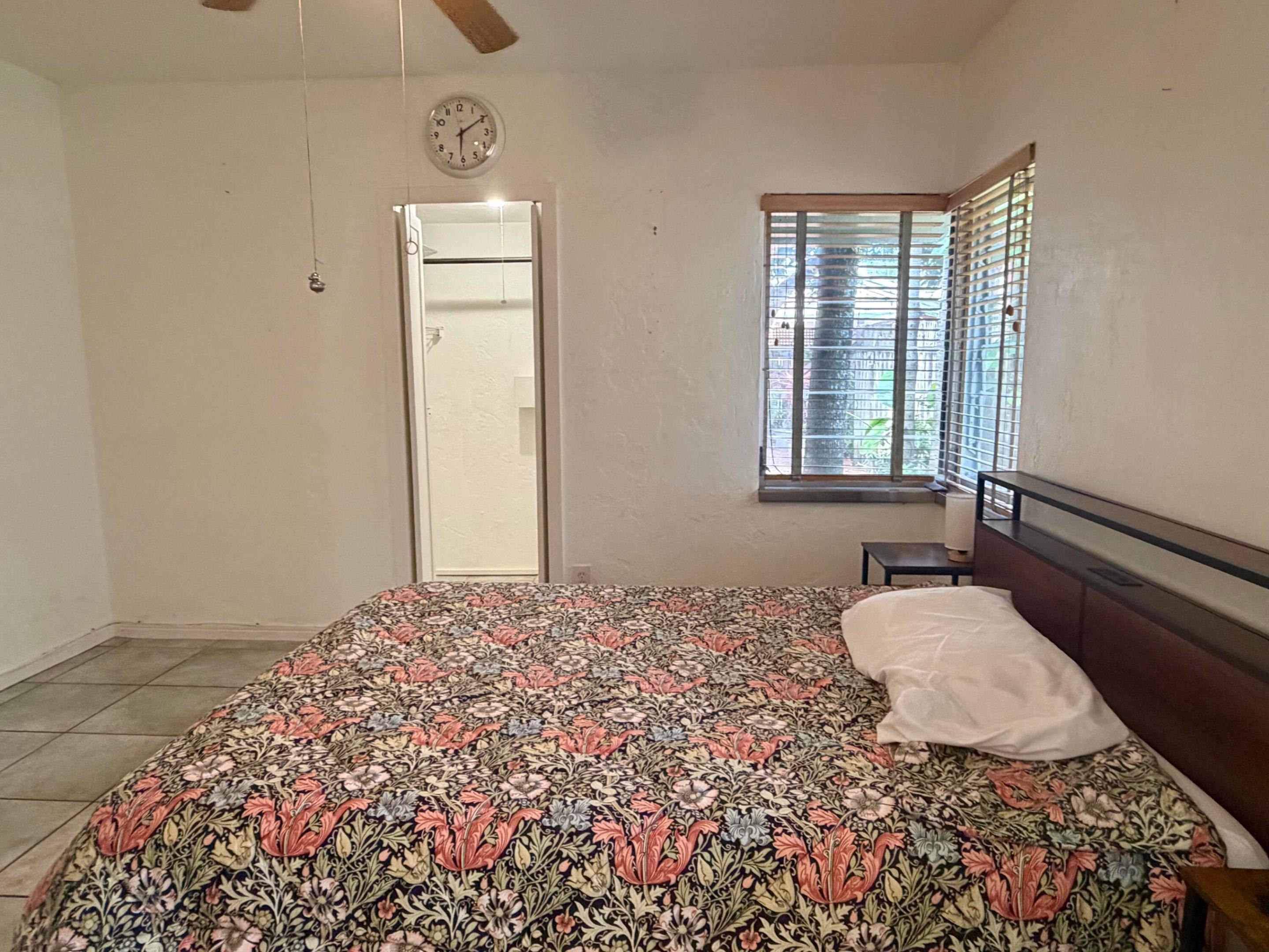 BEVERLY HEIGHTS - Residential Lease