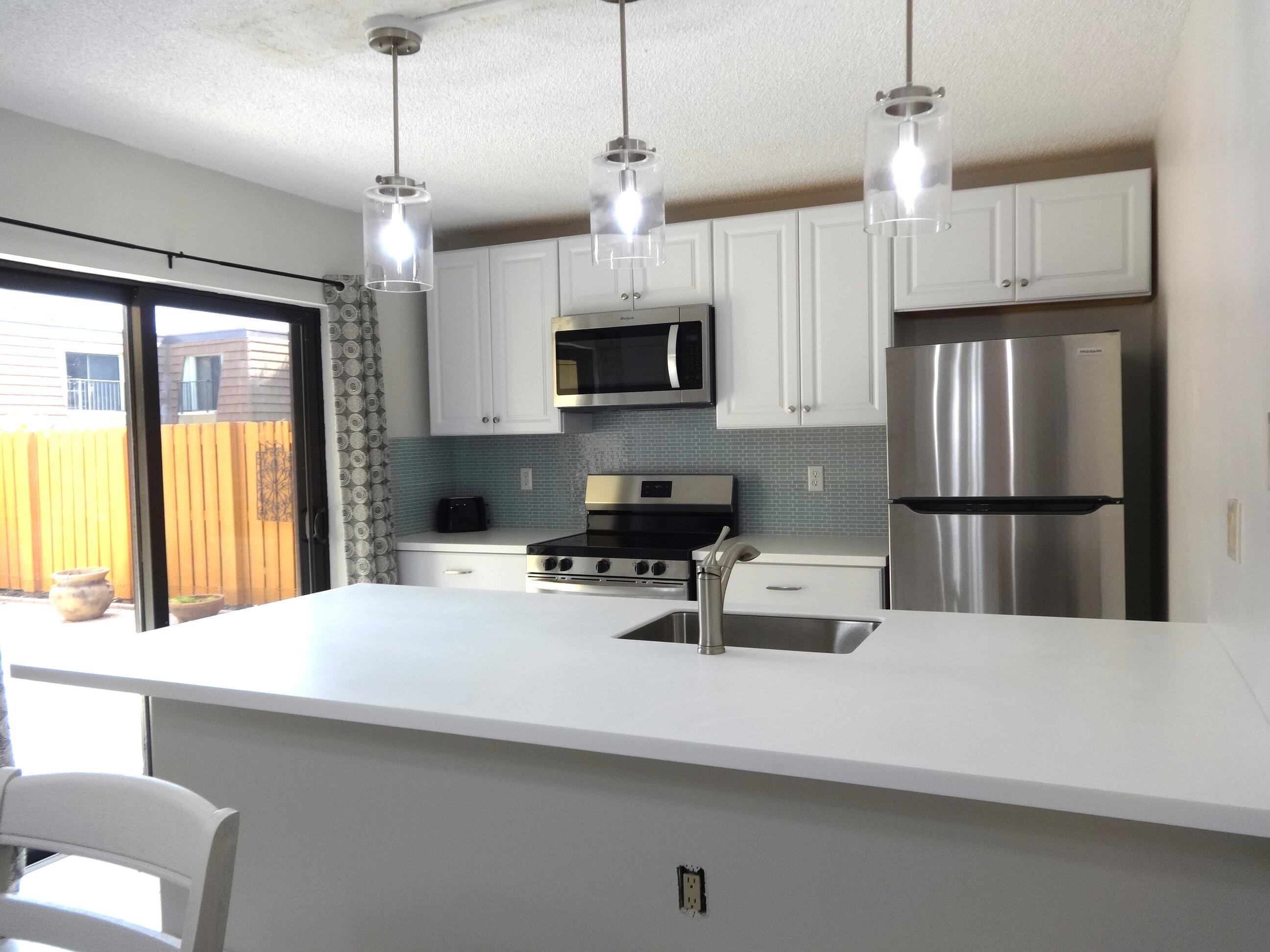 RIVER - Residential Lease