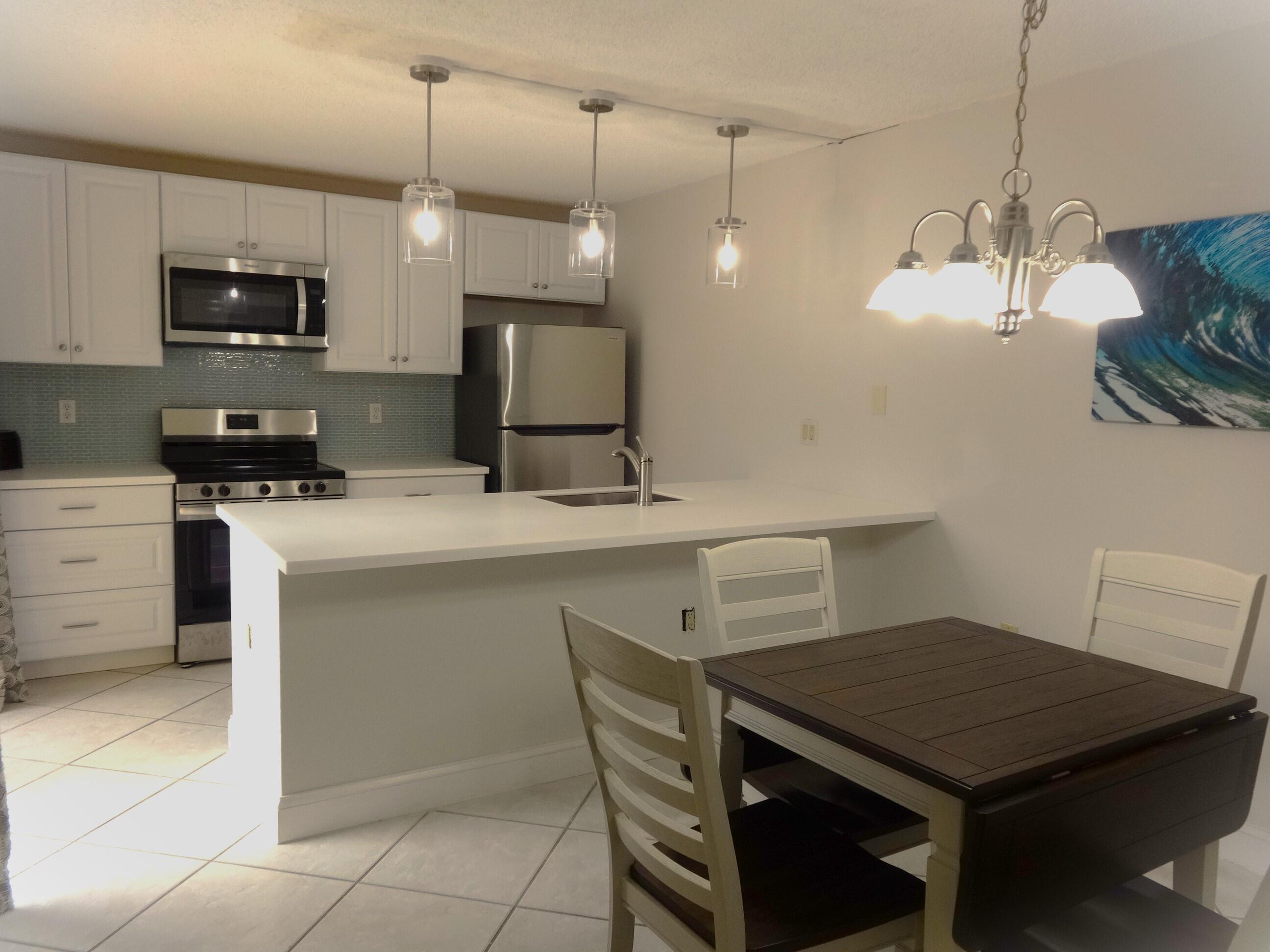 RIVER - Residential Lease