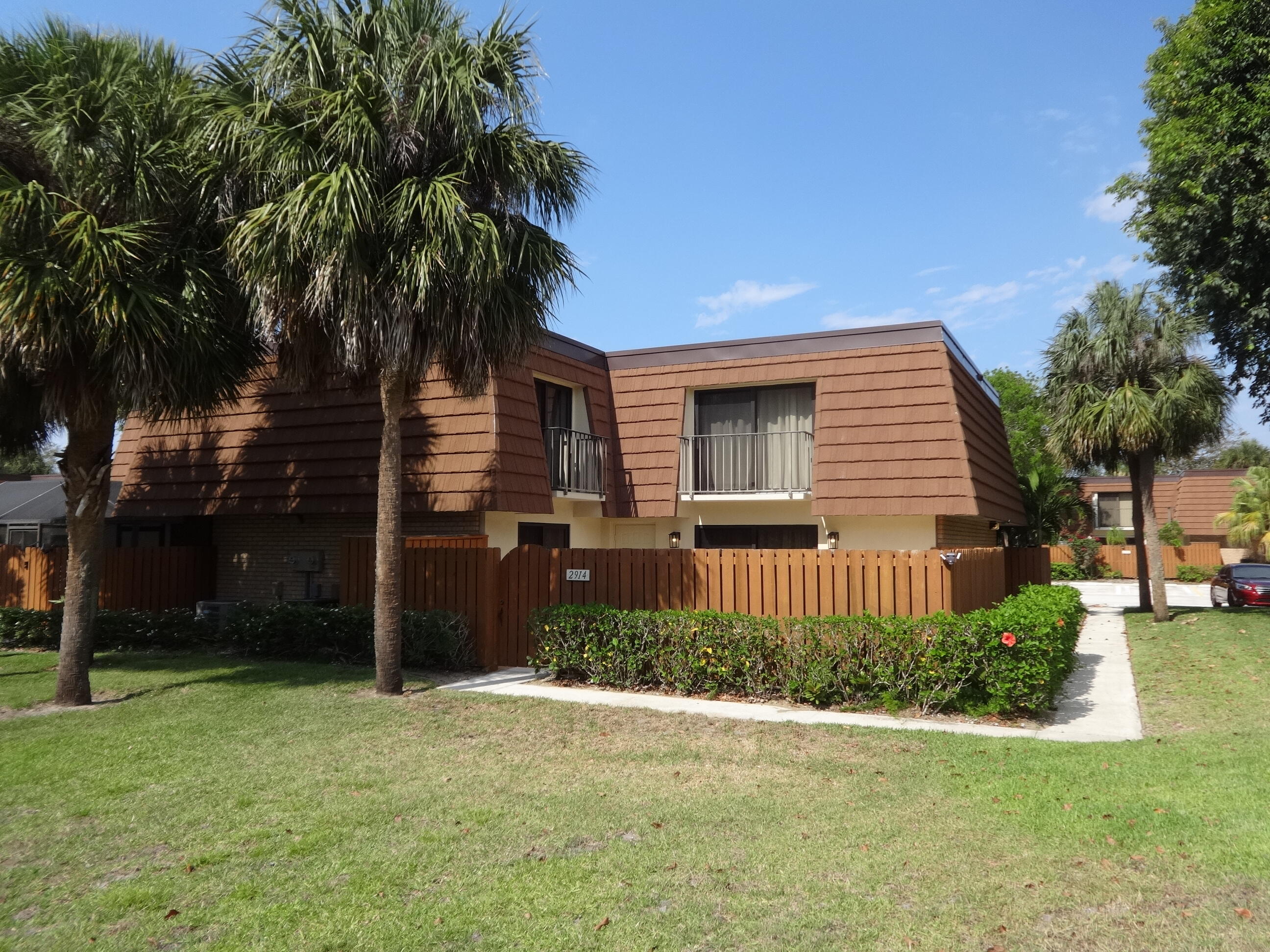 RIVER - Residential Lease