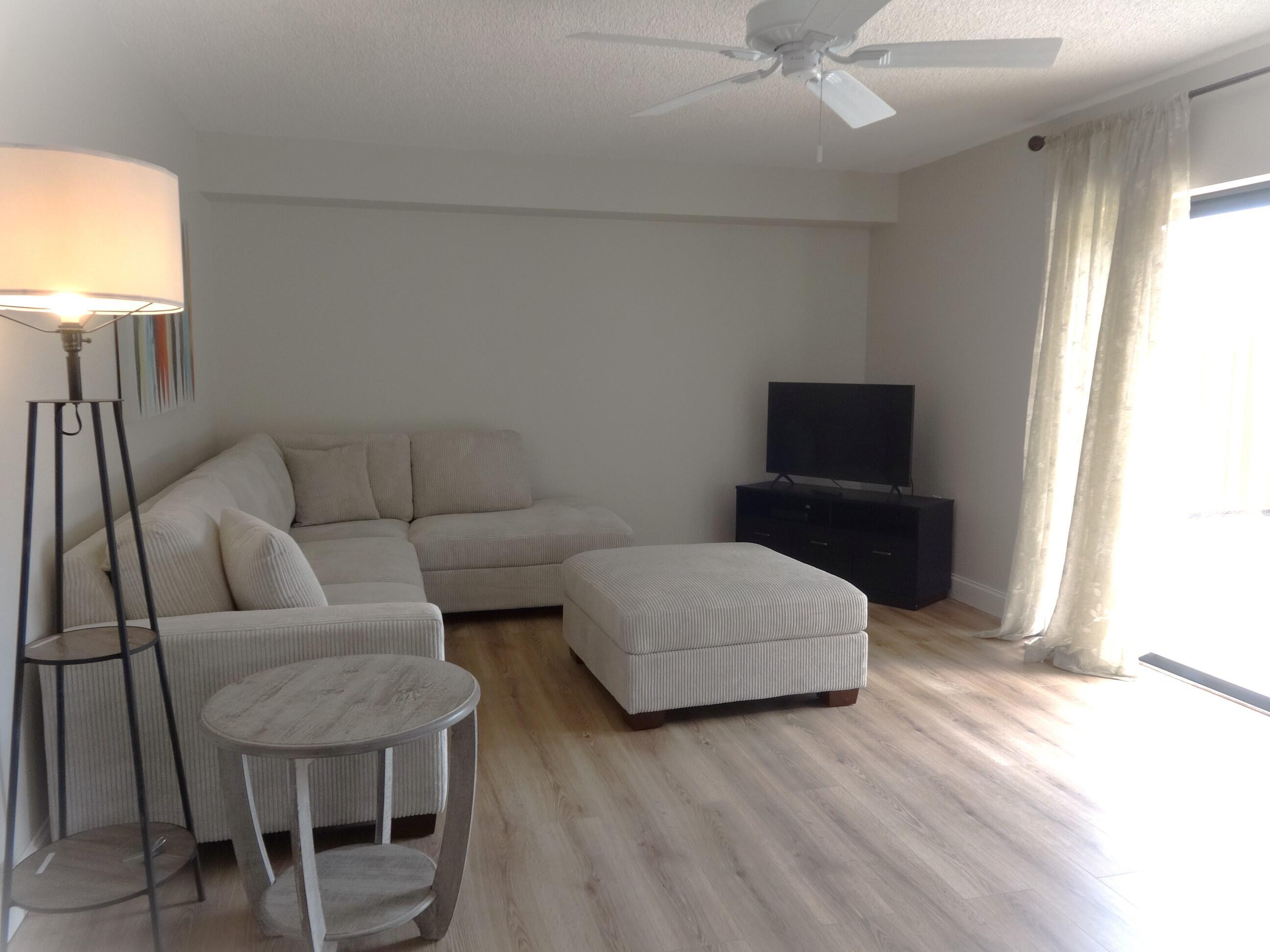 RIVER - Residential Lease