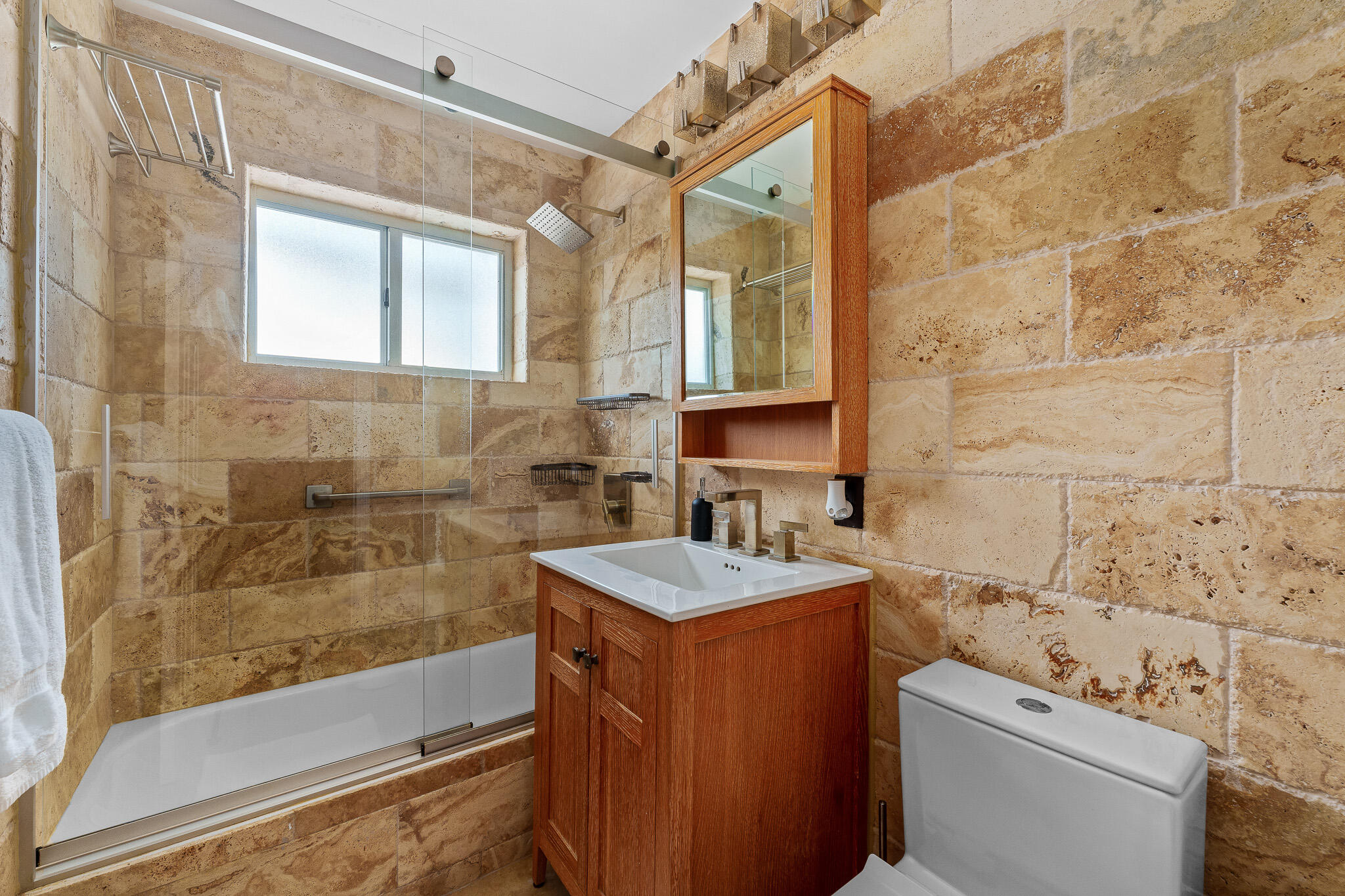 MIDDLE RIVER ESTATES - Residential