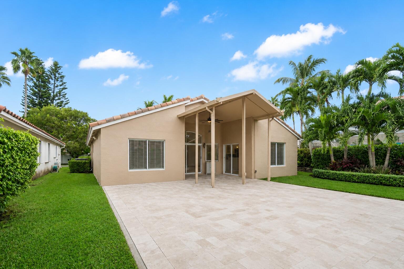 COQUINA LAKES - Residential