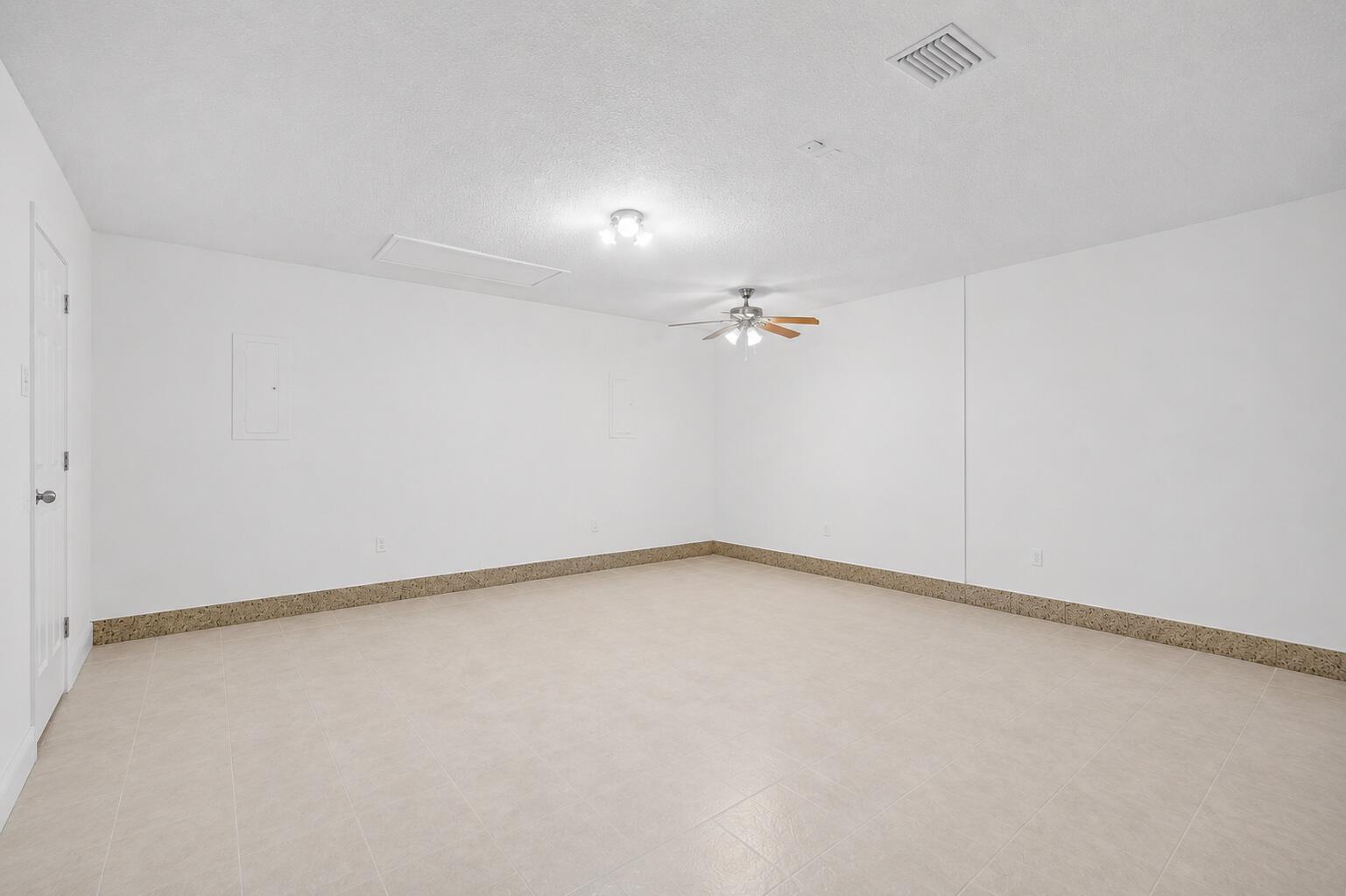 COQUINA LAKES - Residential