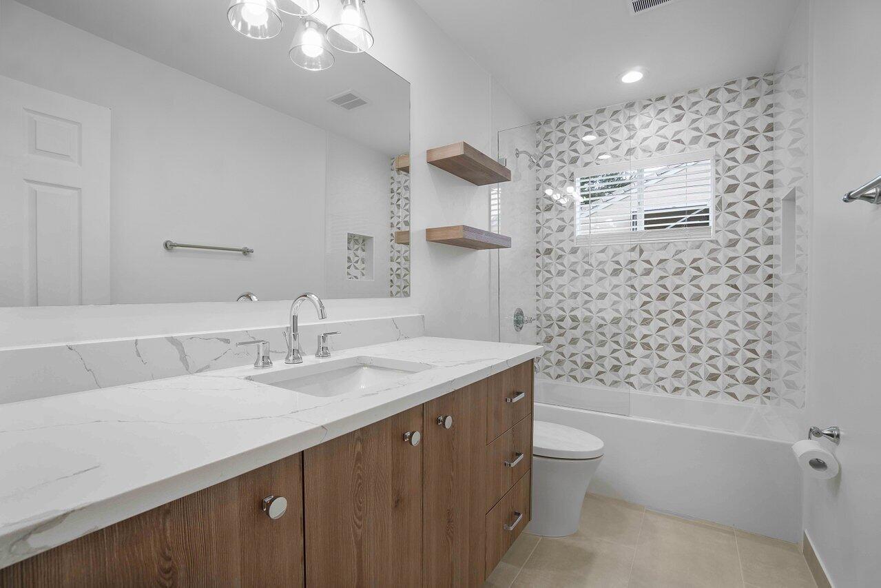 COQUINA LAKES - Residential