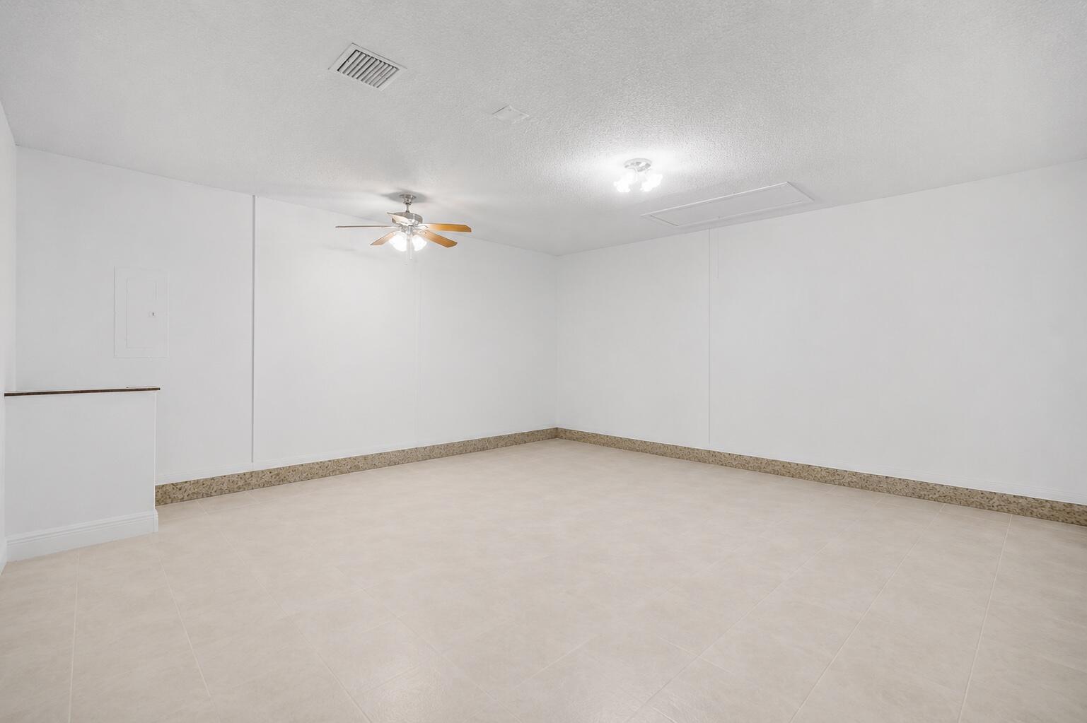 COQUINA LAKES - Residential