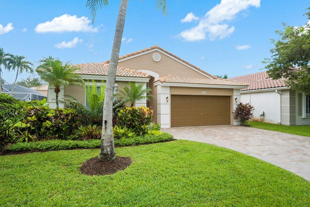 COQUINA LAKES - Residential