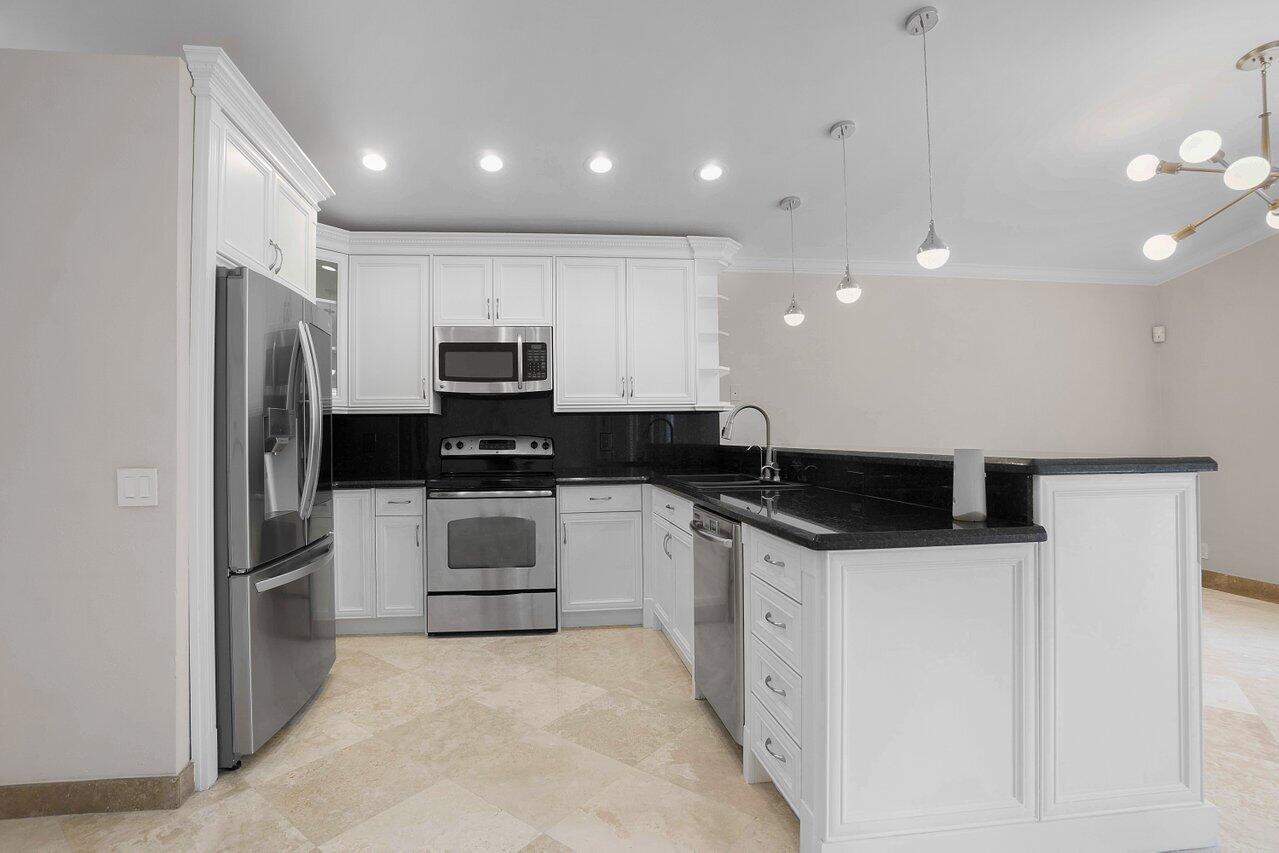 COQUINA LAKES - Residential