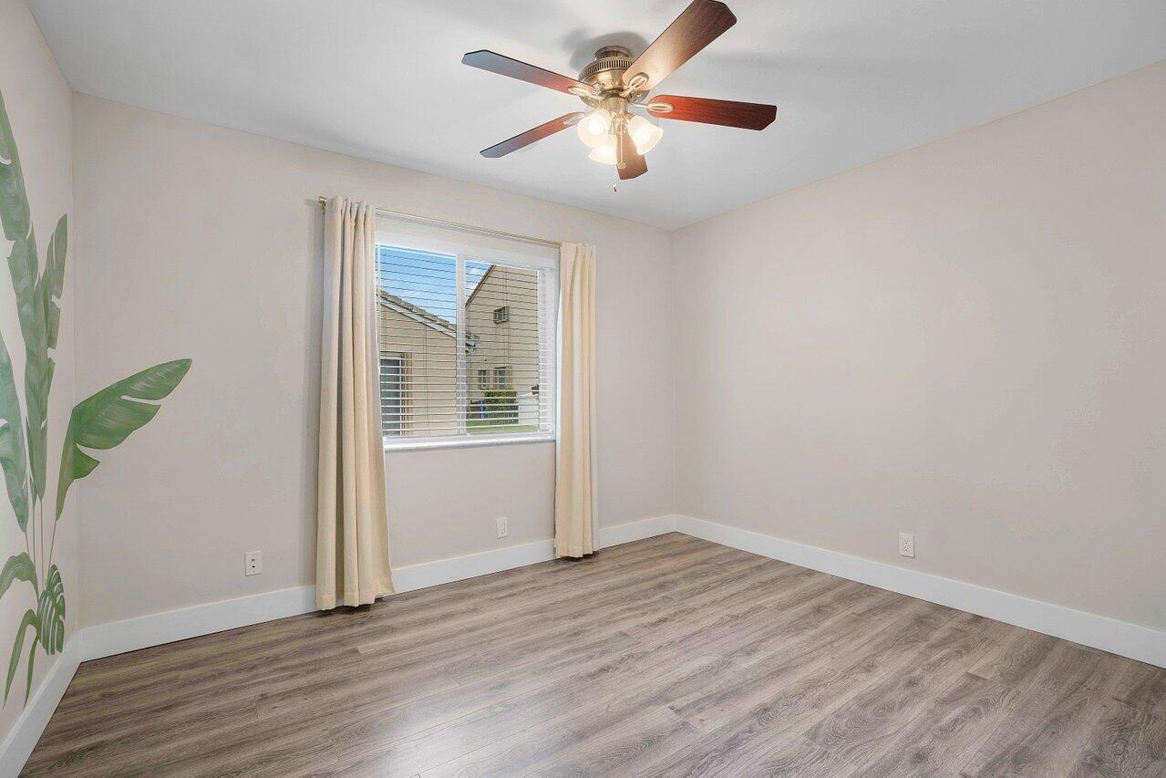 COQUINA LAKES - Residential