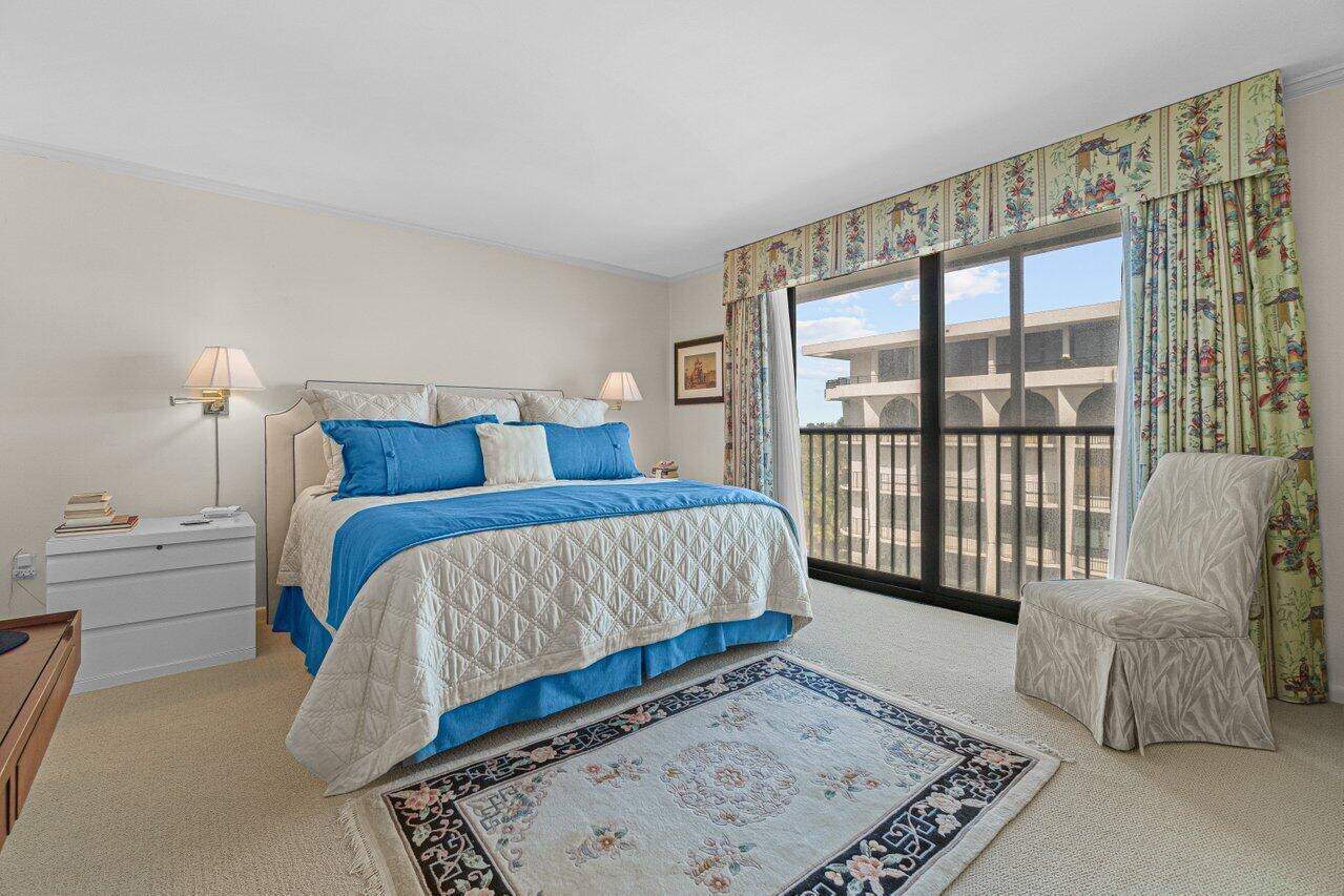 FOUR HUNDRED SO OCEAN BLVD CONDO - Residential