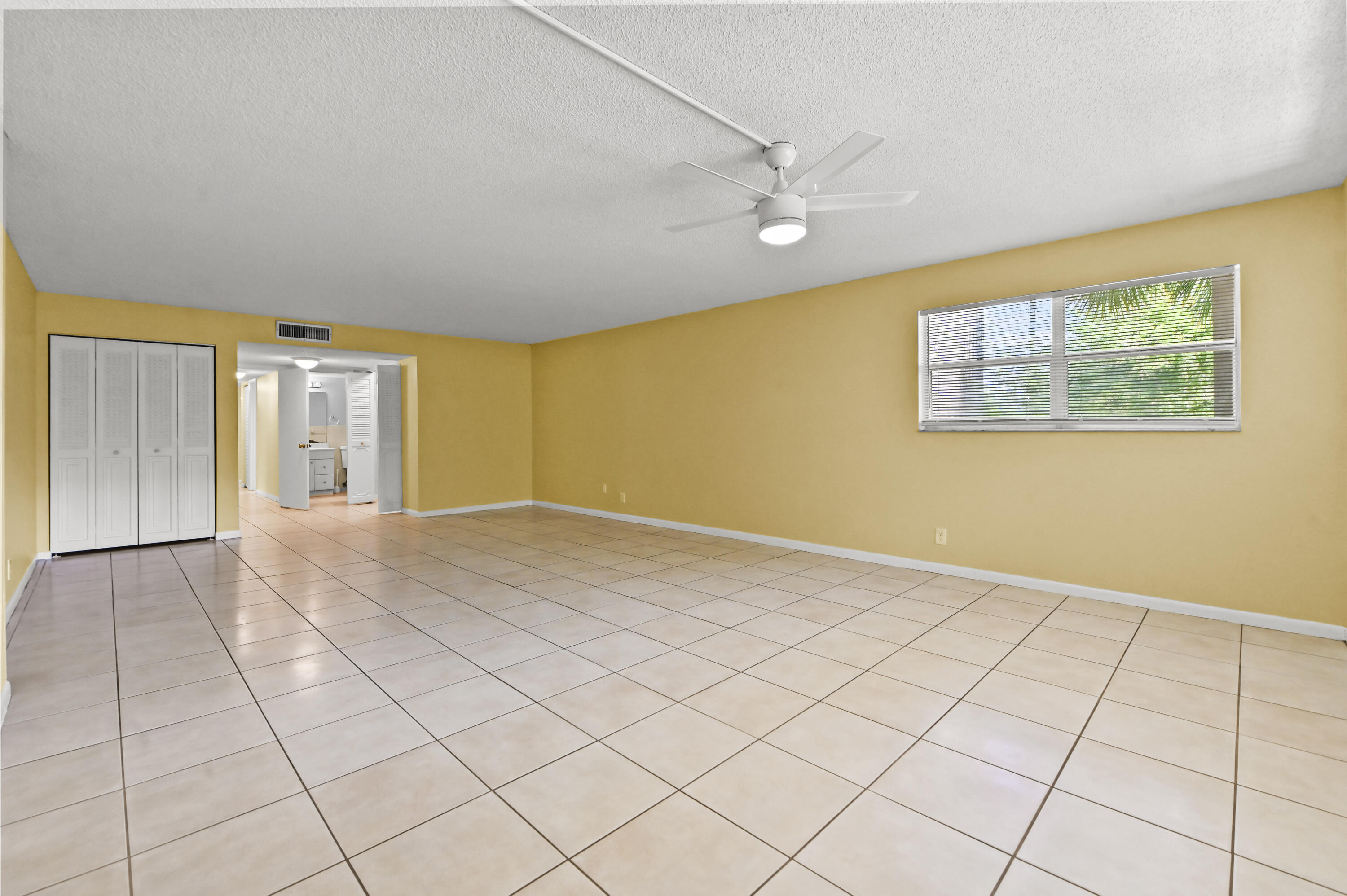 NOVA GARDENS CONDO - Residential