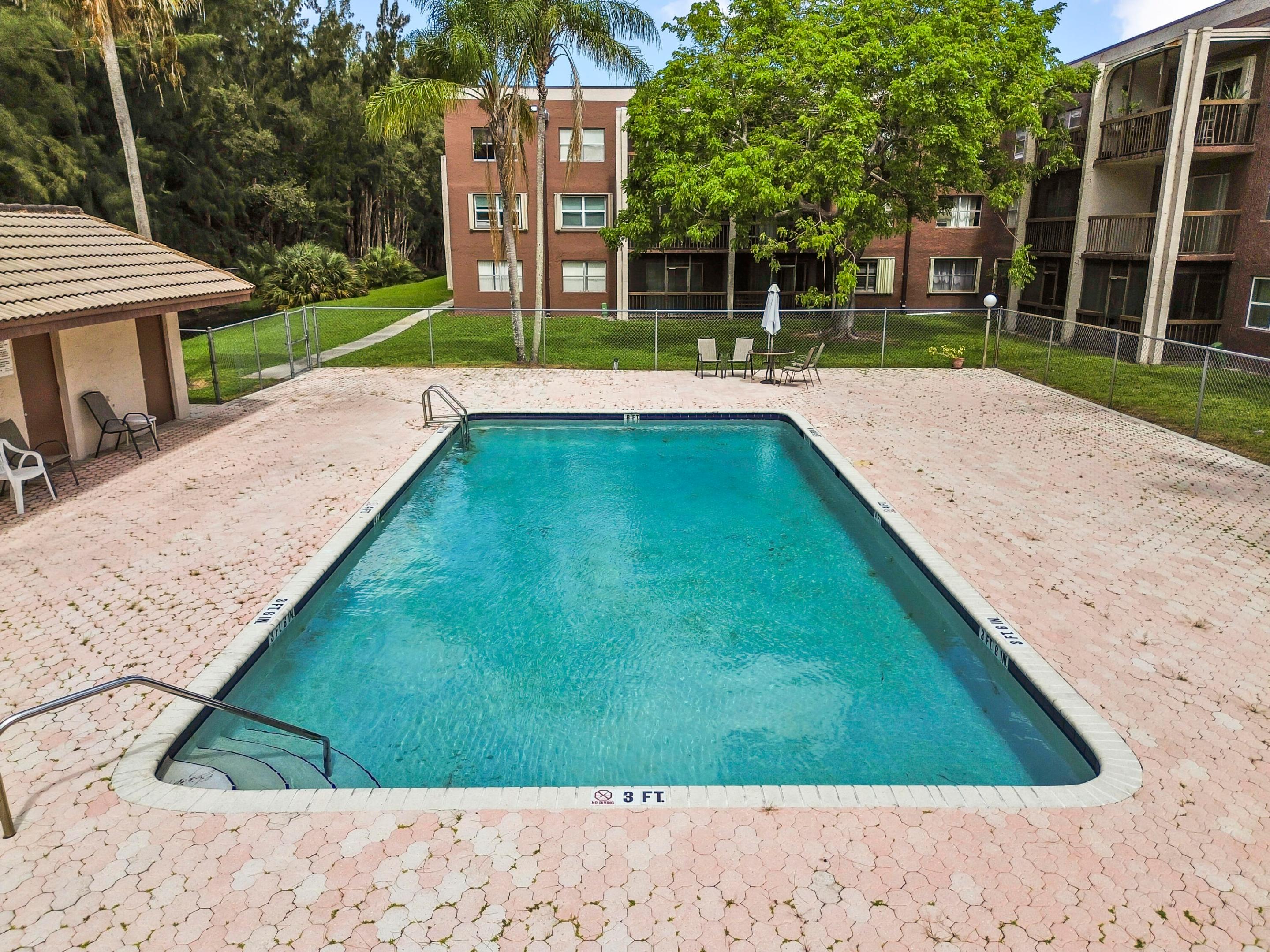 NOVA GARDENS CONDO - Residential