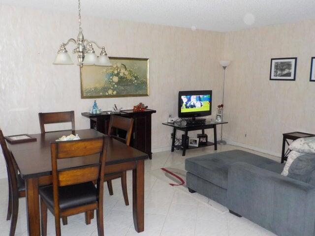 ASHLAND B CONDO - Residential Lease