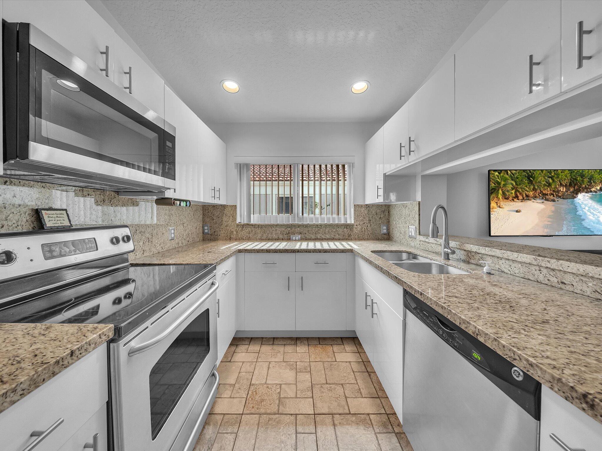 WATERWAYS AT DELRAY PH 1 - Residential