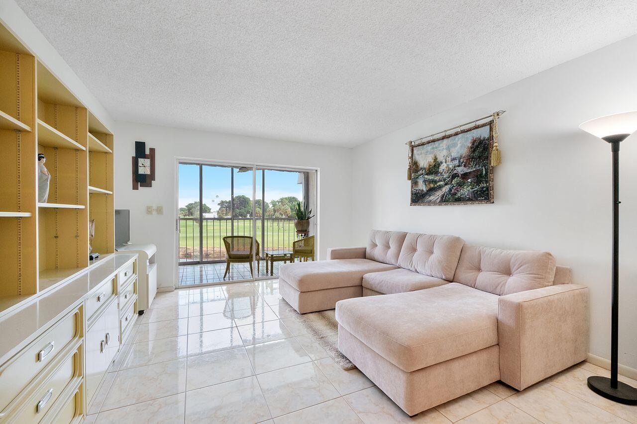 ORIOLE GOLF & TENNIS CLUB CONDO - Residential