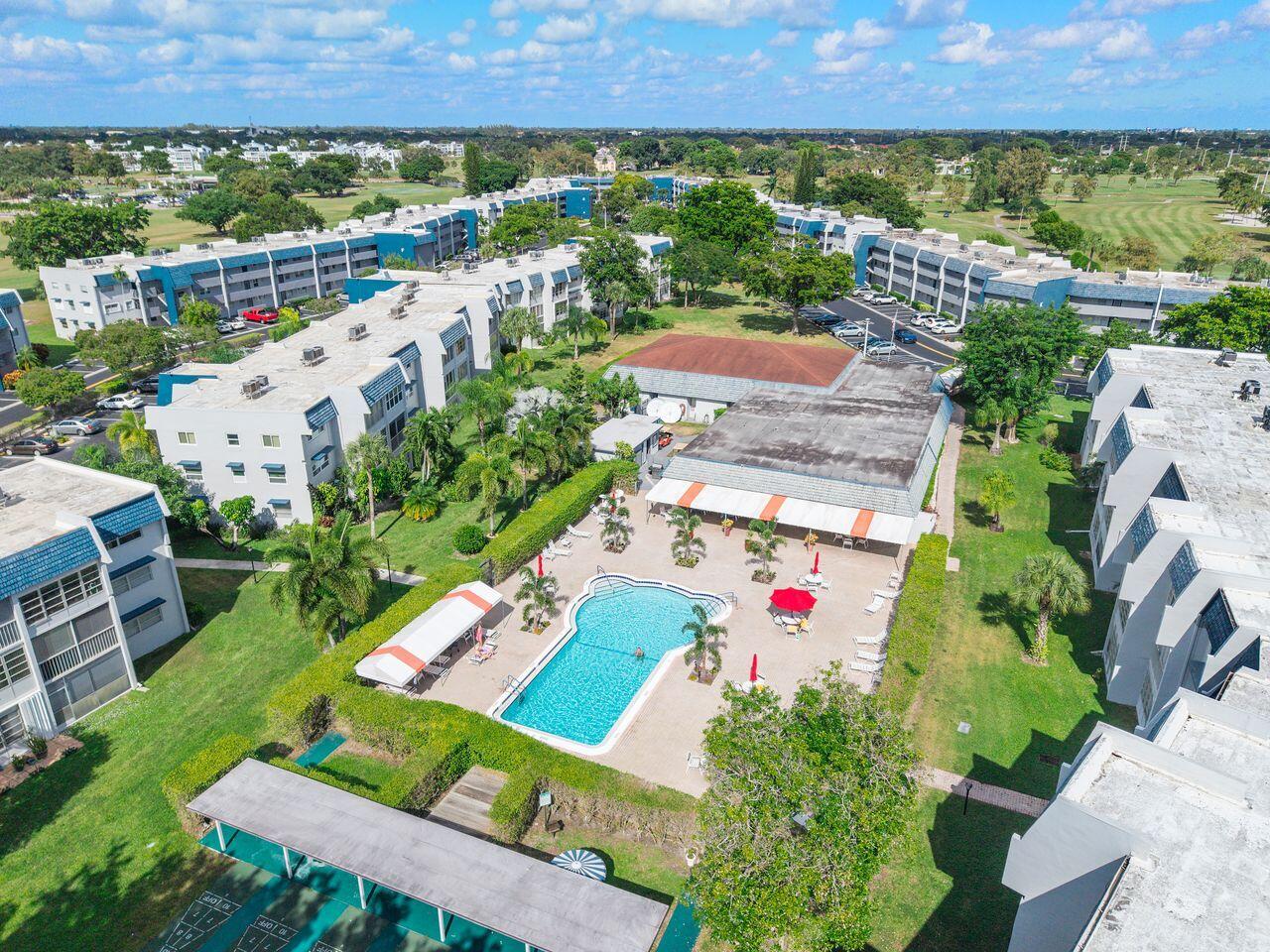 ORIOLE GOLF & TENNIS CLUB CONDO - Residential