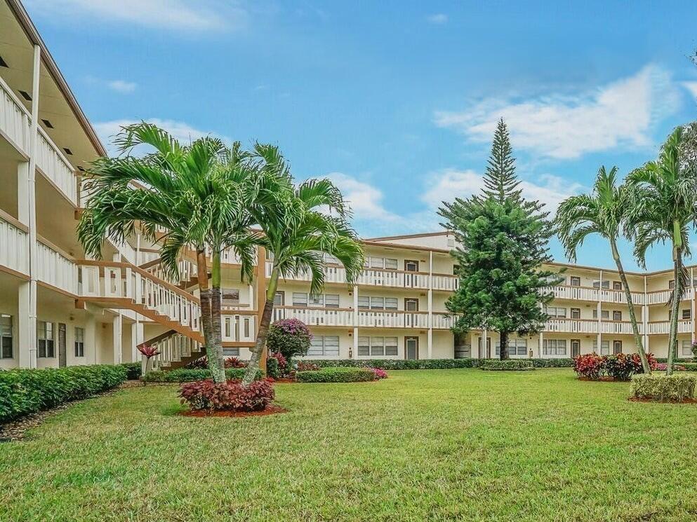 MANSFIELD AT CENTURY VILLAGE CONDO - Residential Lease