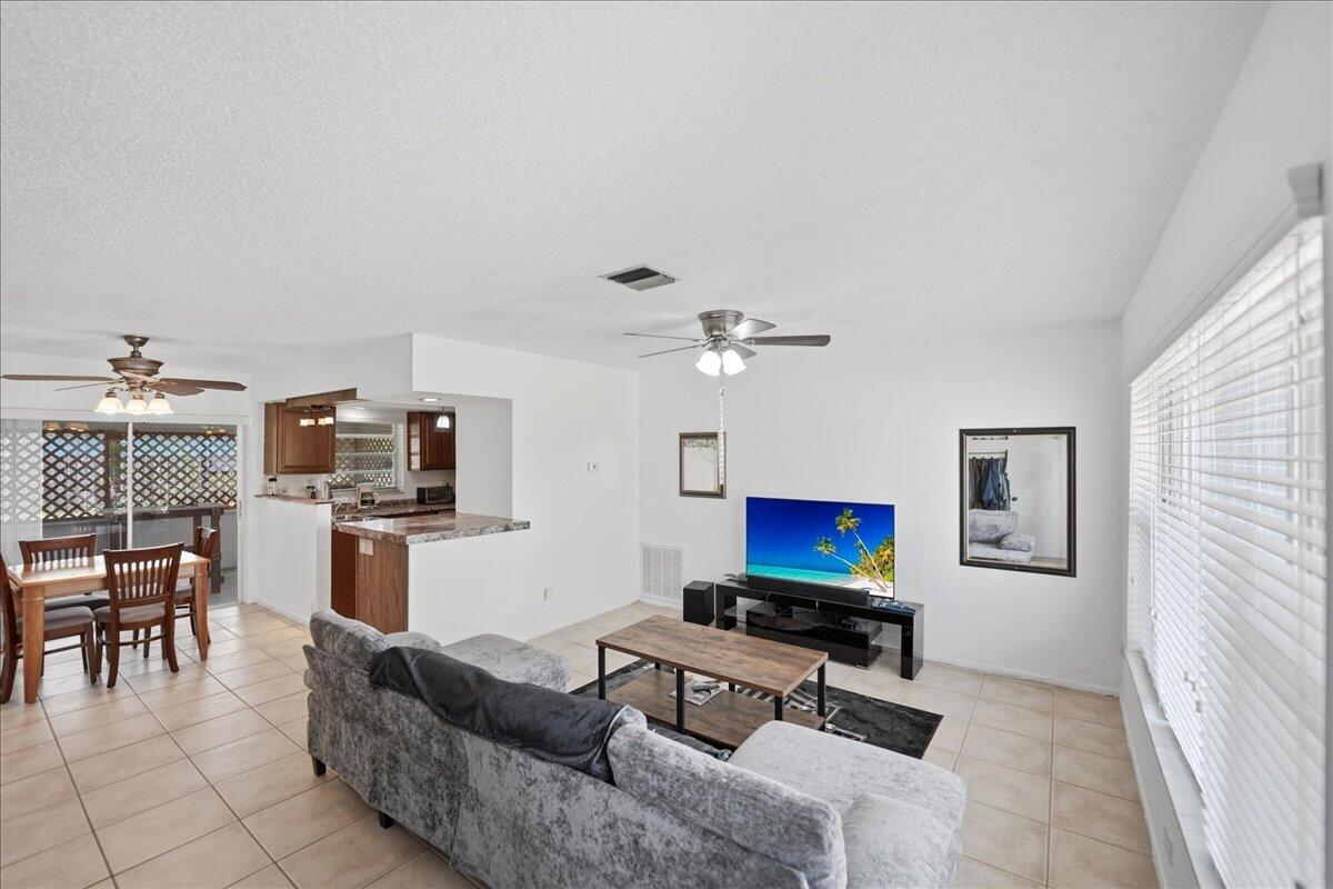 RIVER PARK UNIT 7 - Residential