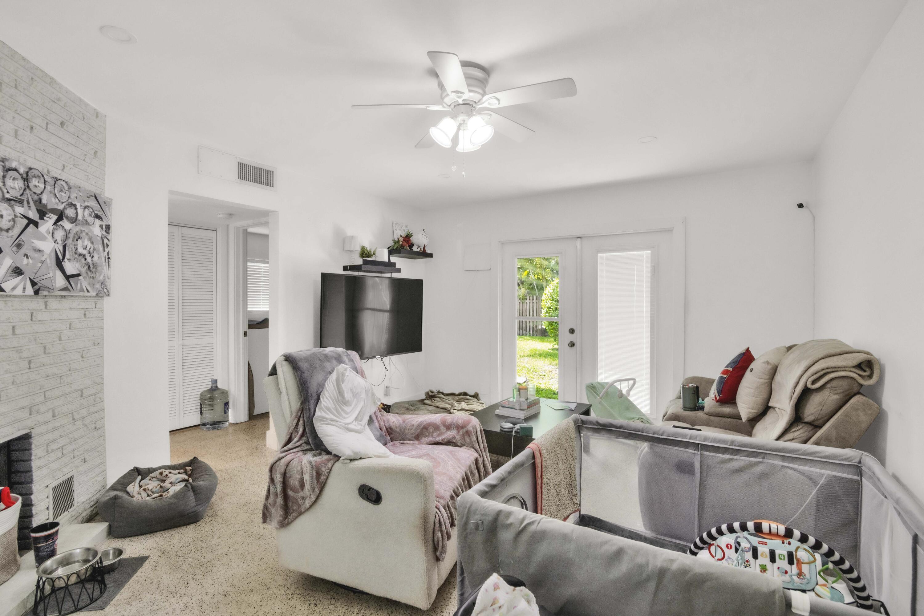 River Oaks - Residential Income