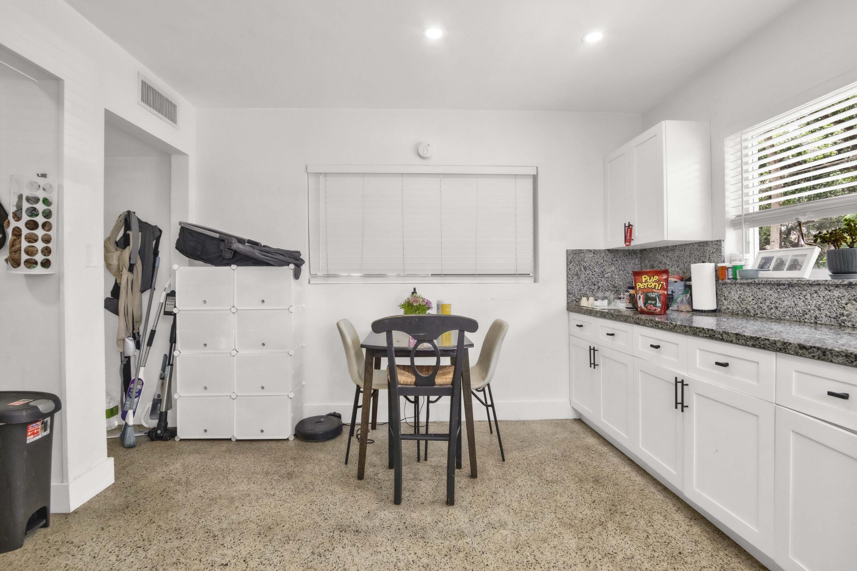 River Oaks - Residential Income