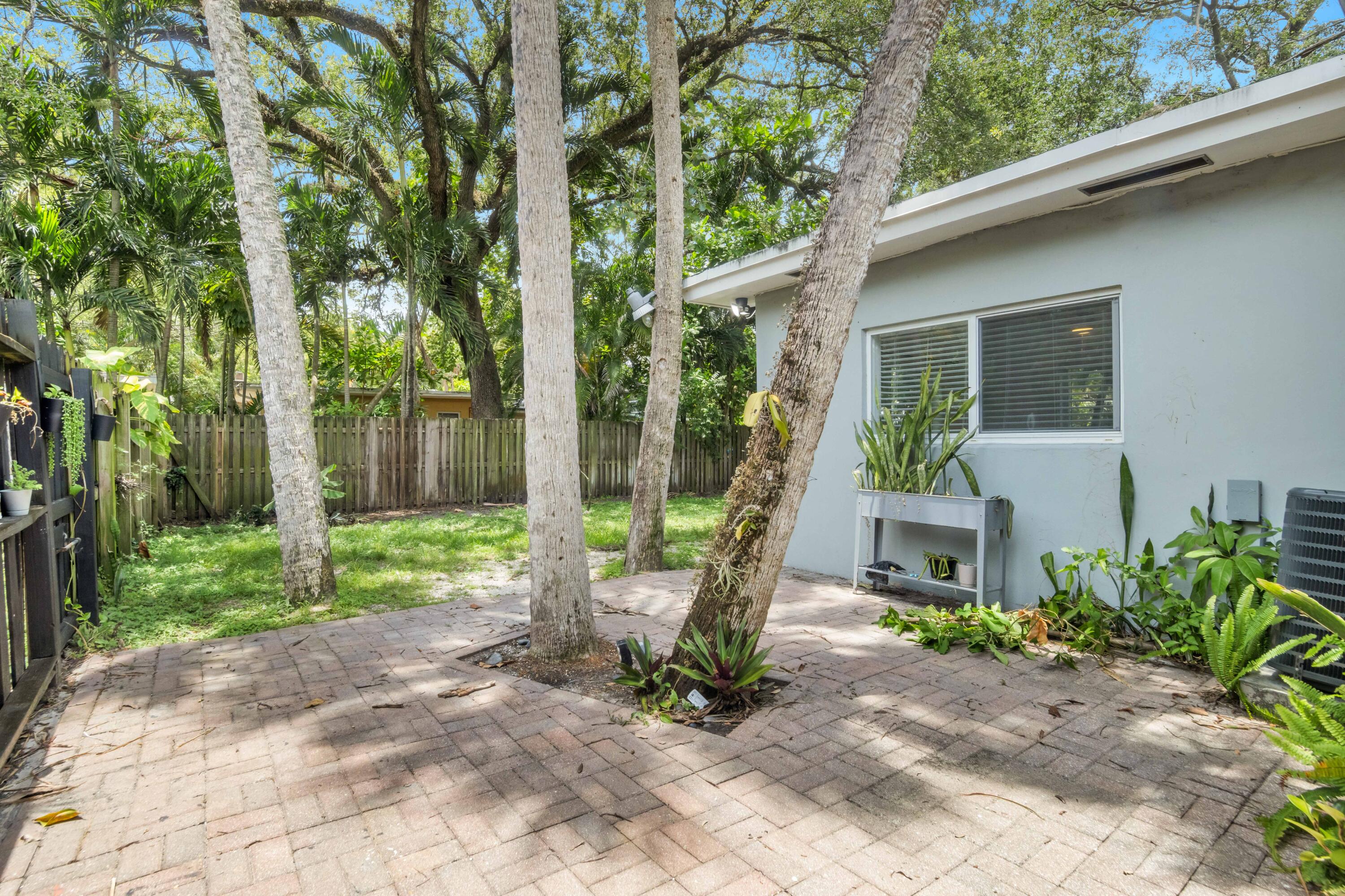 River Oaks - Residential Income