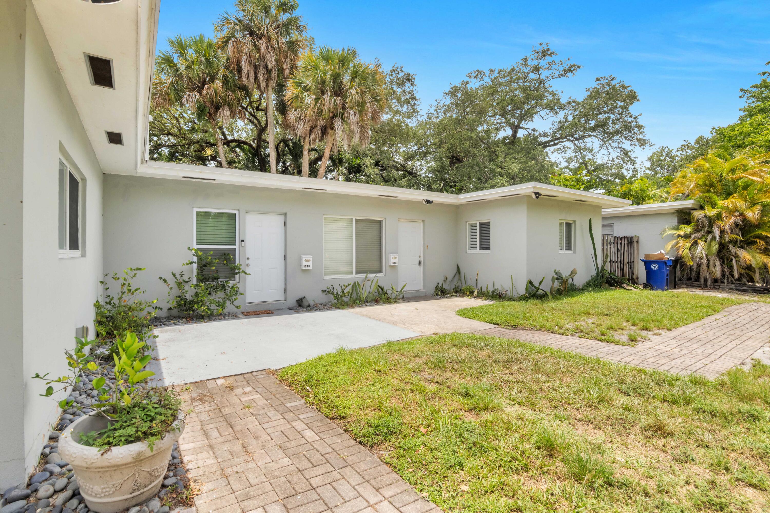 River Oaks - Residential Income