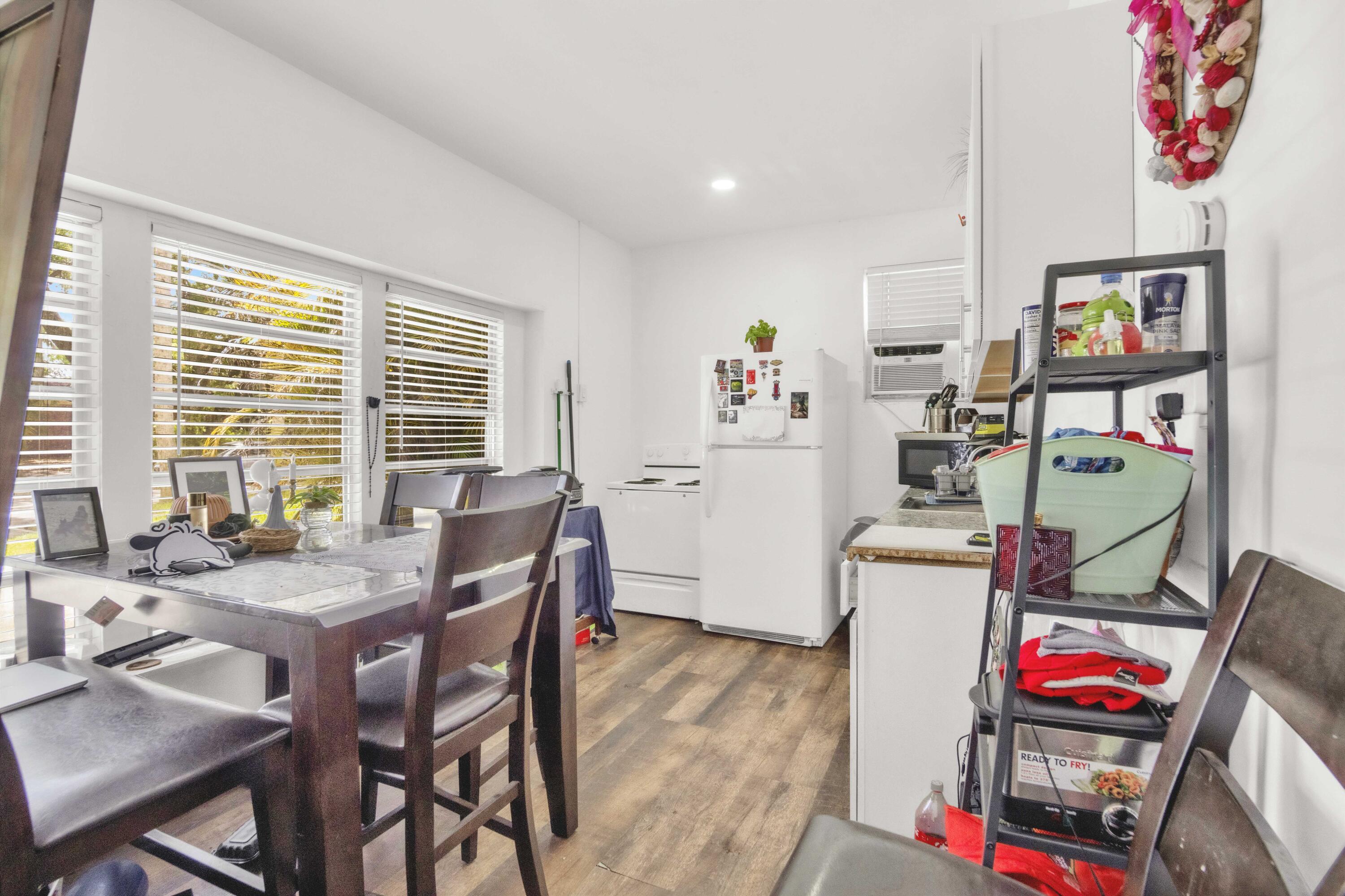 River Oaks - Residential Income