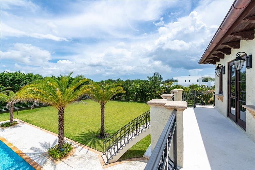 SUNSHINE RANCHES - Residential