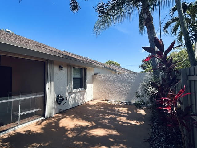 PINES OF OAKLAND FOREST WEST - Residential Lease