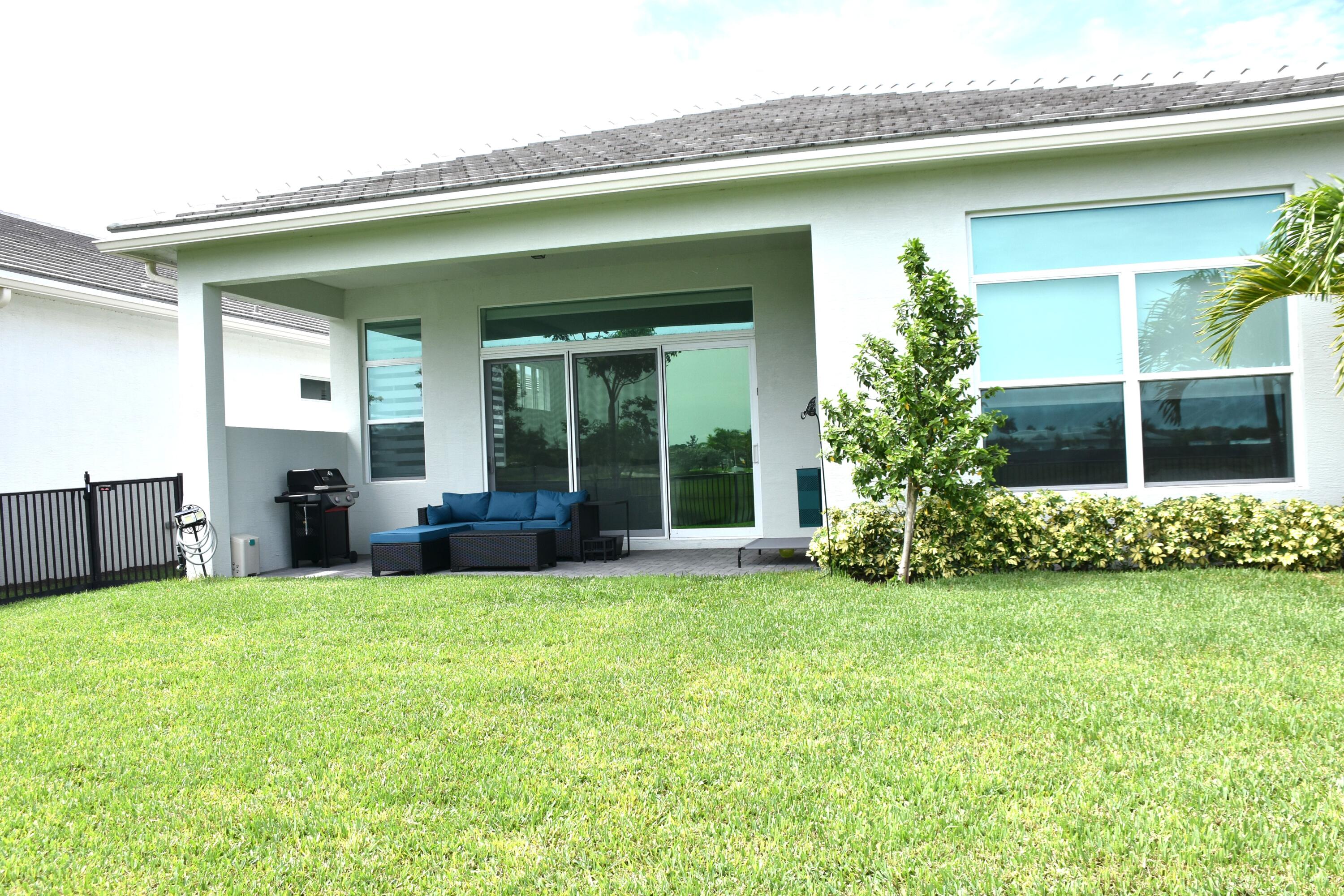 CRESSWIND PALM BEACH PHASE 3 - Residential