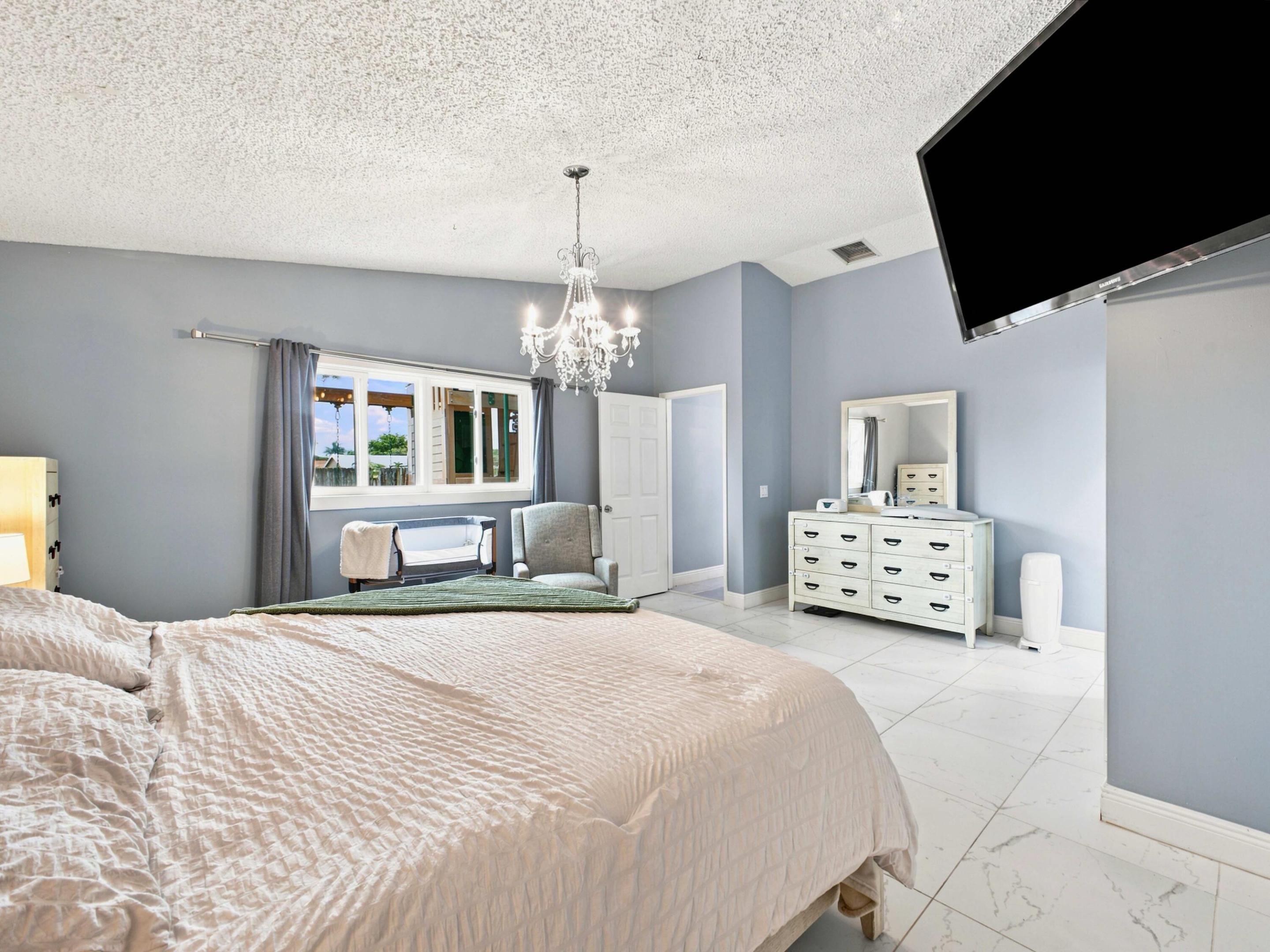 LE CHALET IV-B - Residential