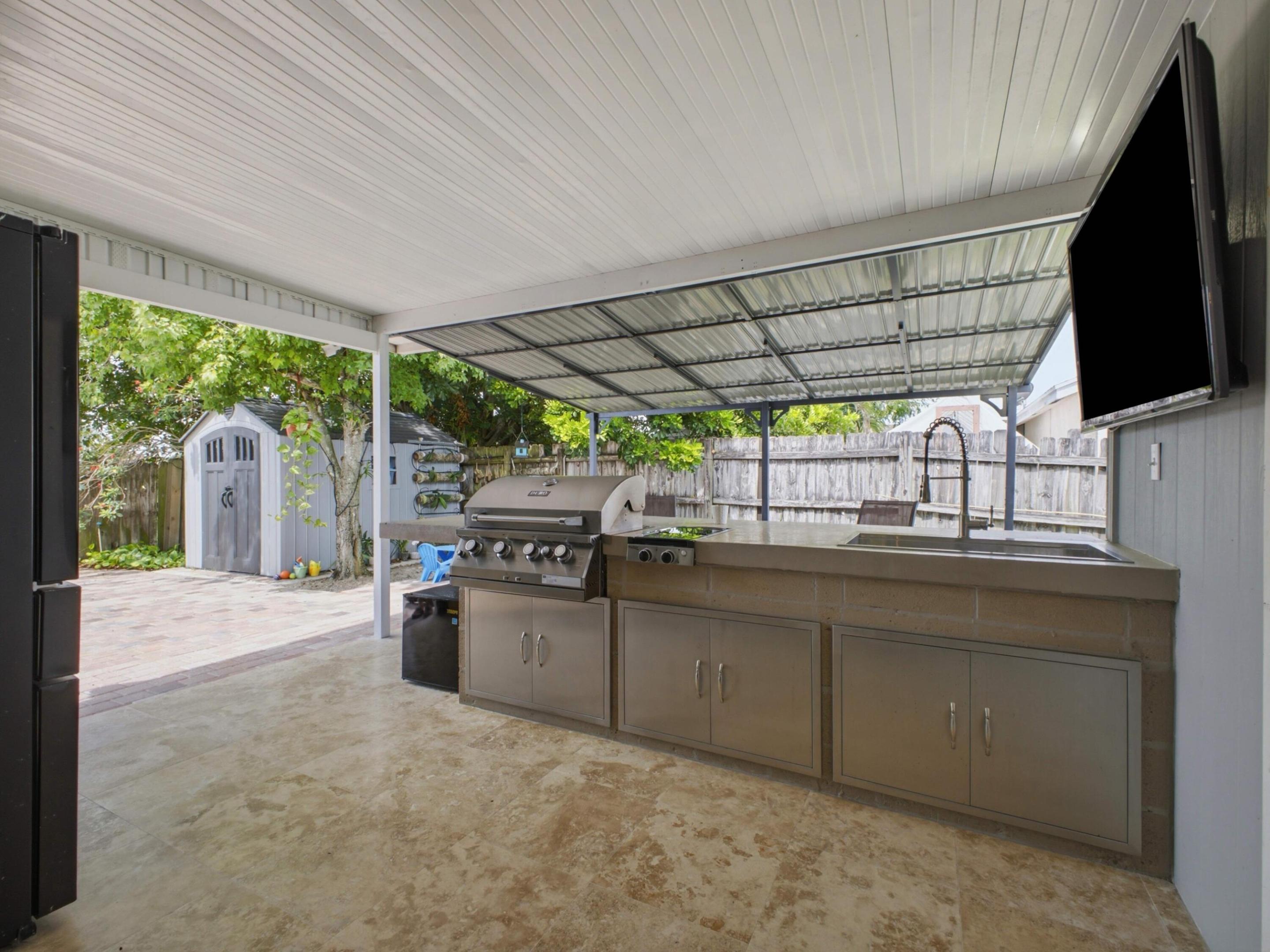 LE CHALET IV-B - Residential