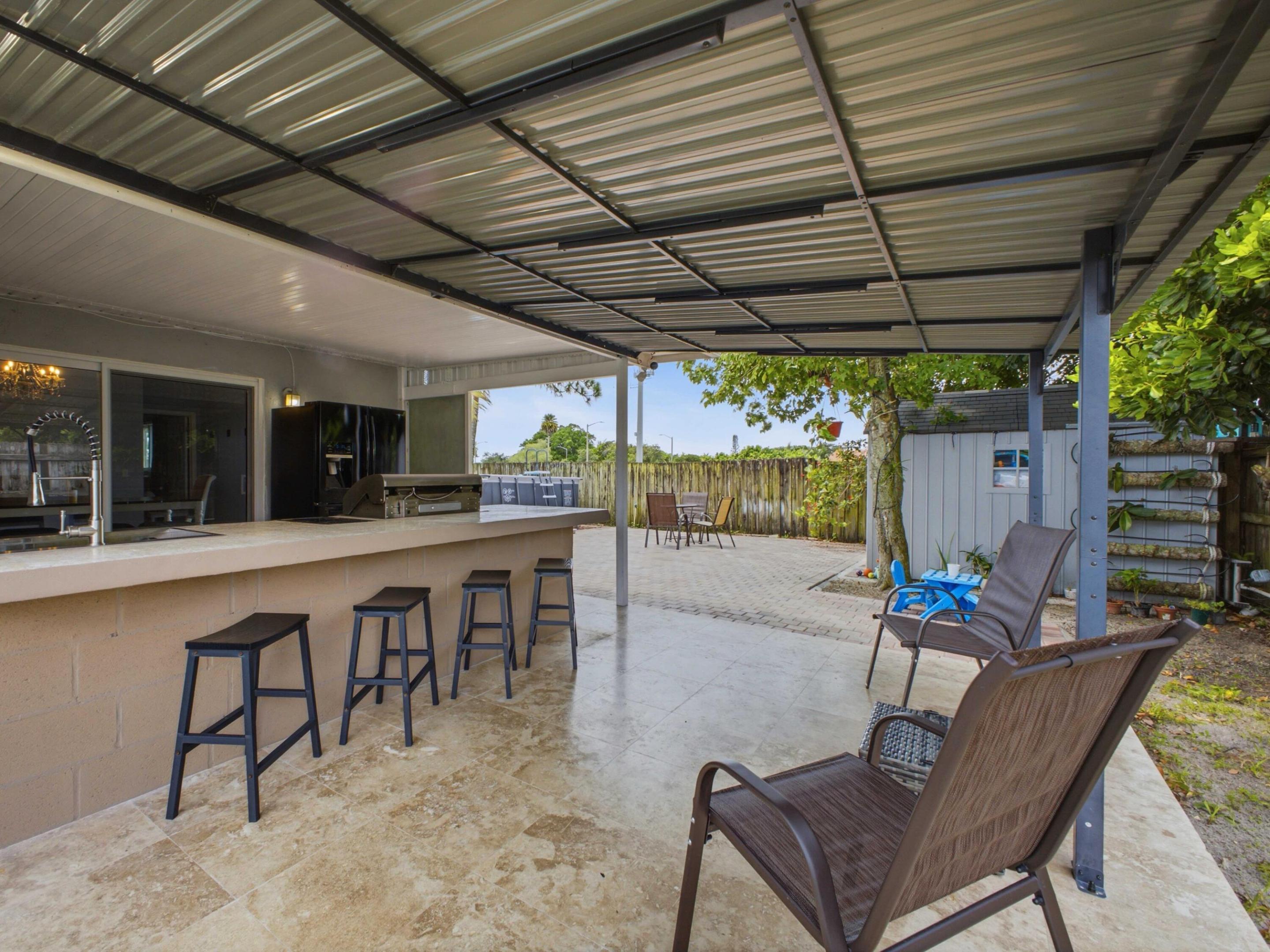 LE CHALET IV-B - Residential