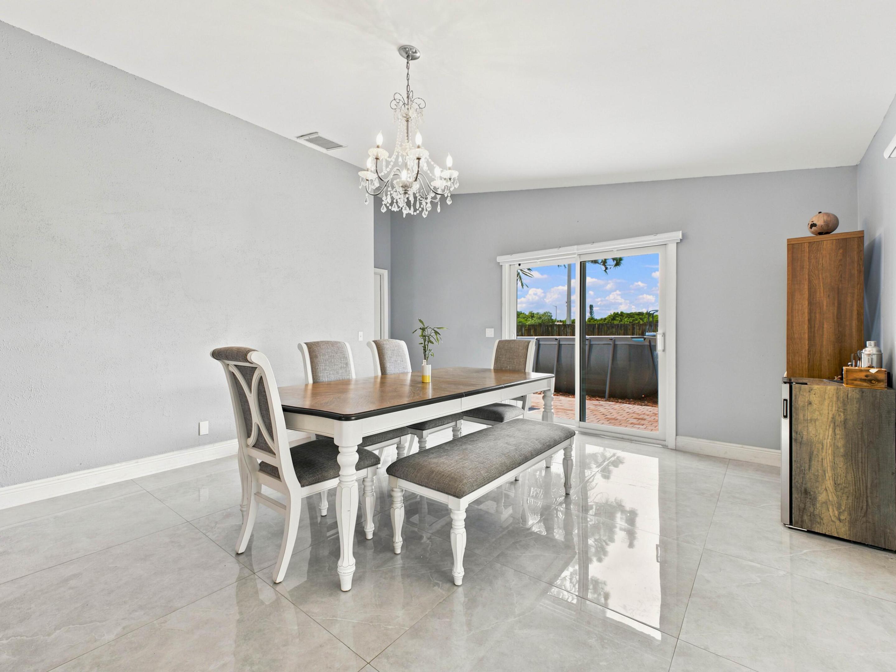 LE CHALET IV-B - Residential