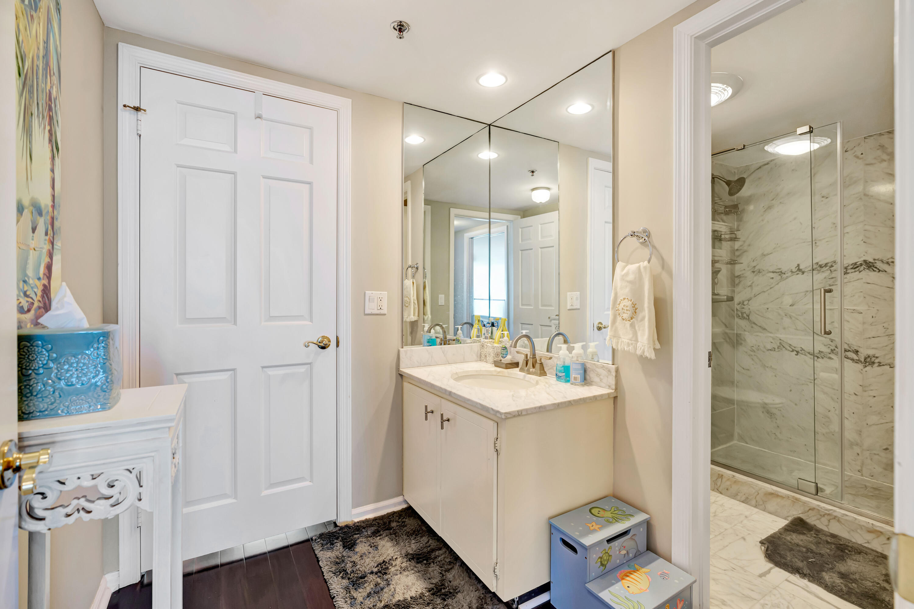 OCEAN TOWERS SOUTH CONDO APTS - Residential Lease