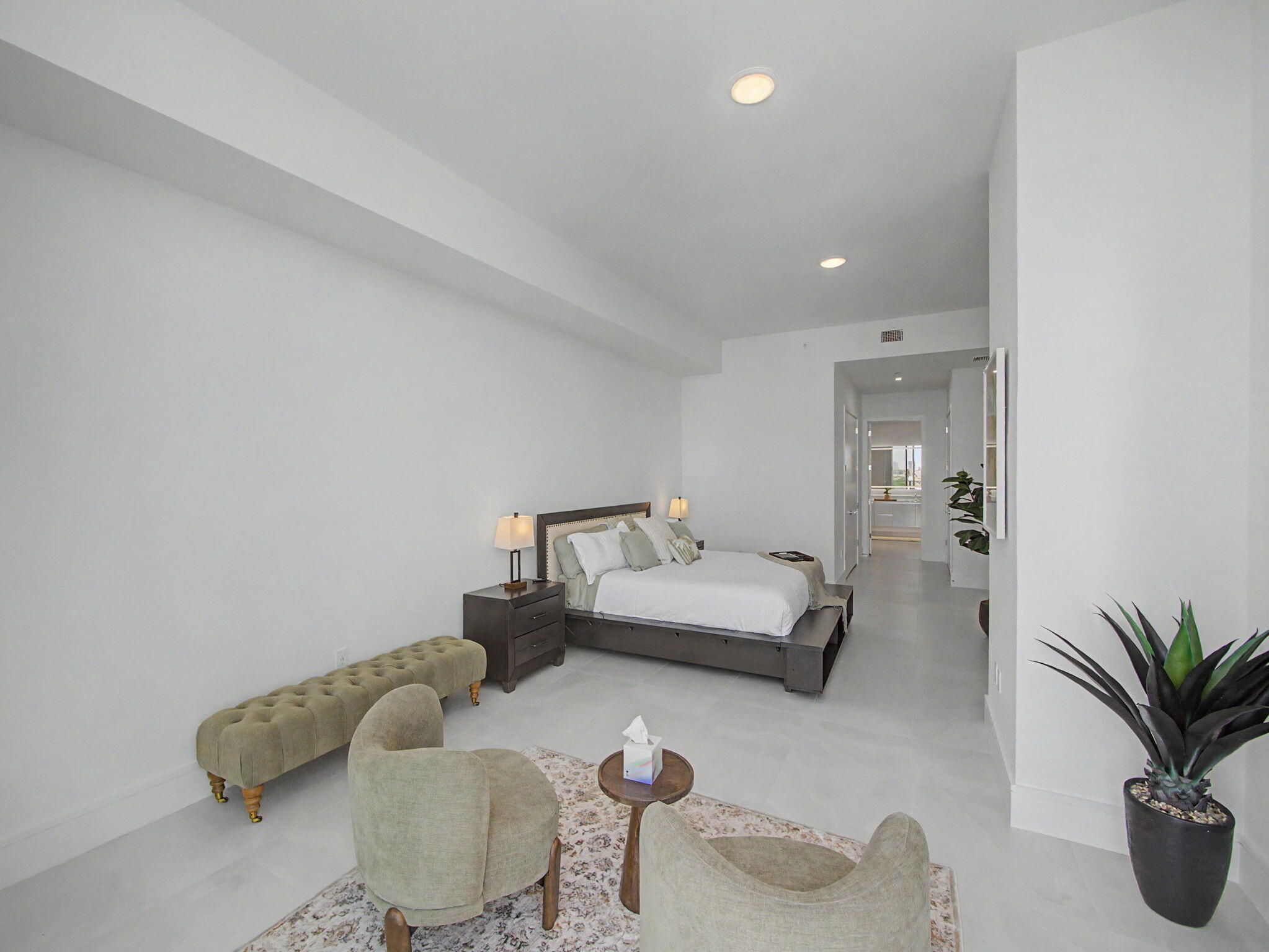 Nautilus 220 Condominium - Residential