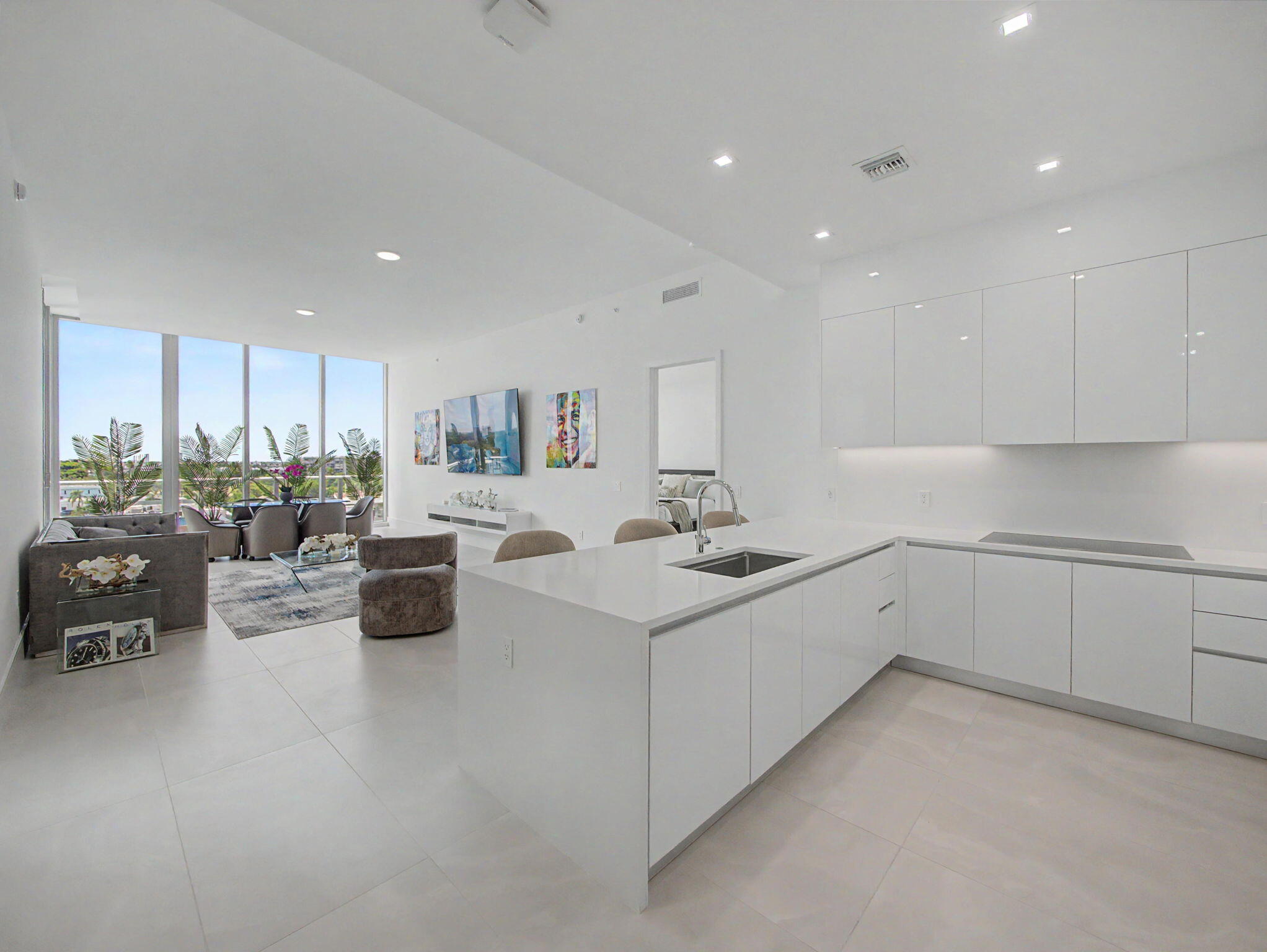 Nautilus 220 Condominium - Residential