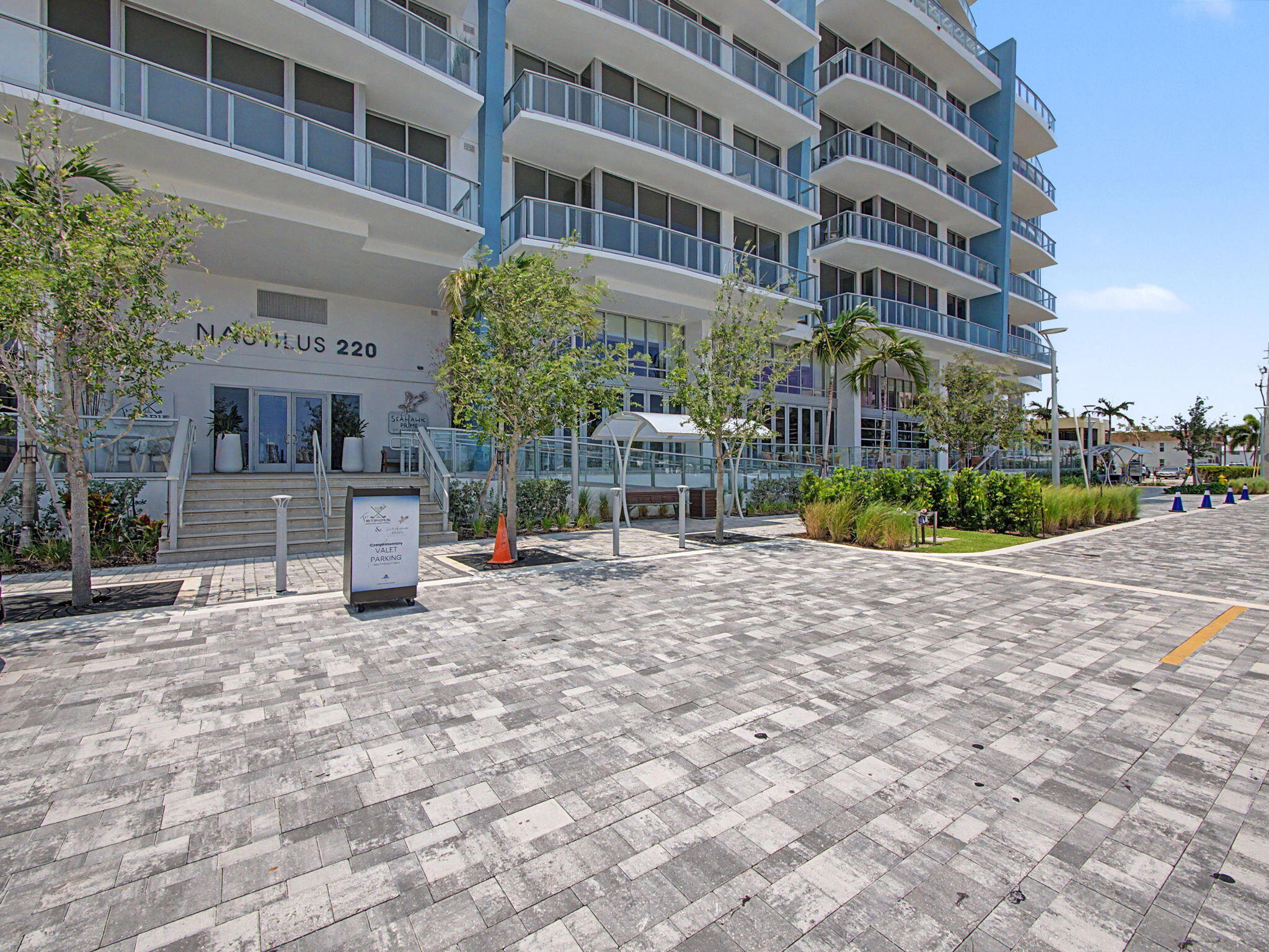 Nautilus 220 Condominium - Residential